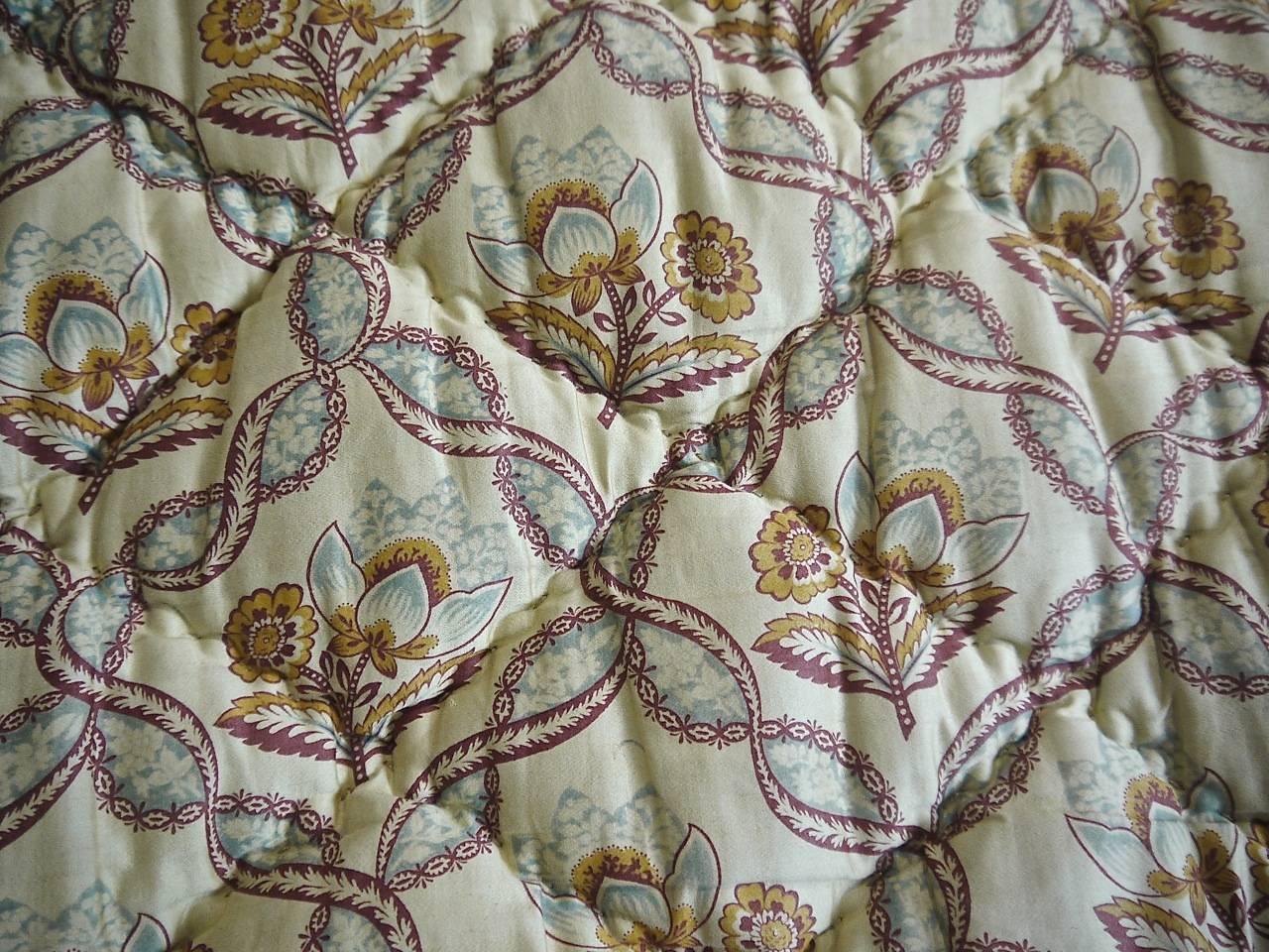 Early 20th Century French Small Printed Cotton Quilt In Good Condition In London, GB