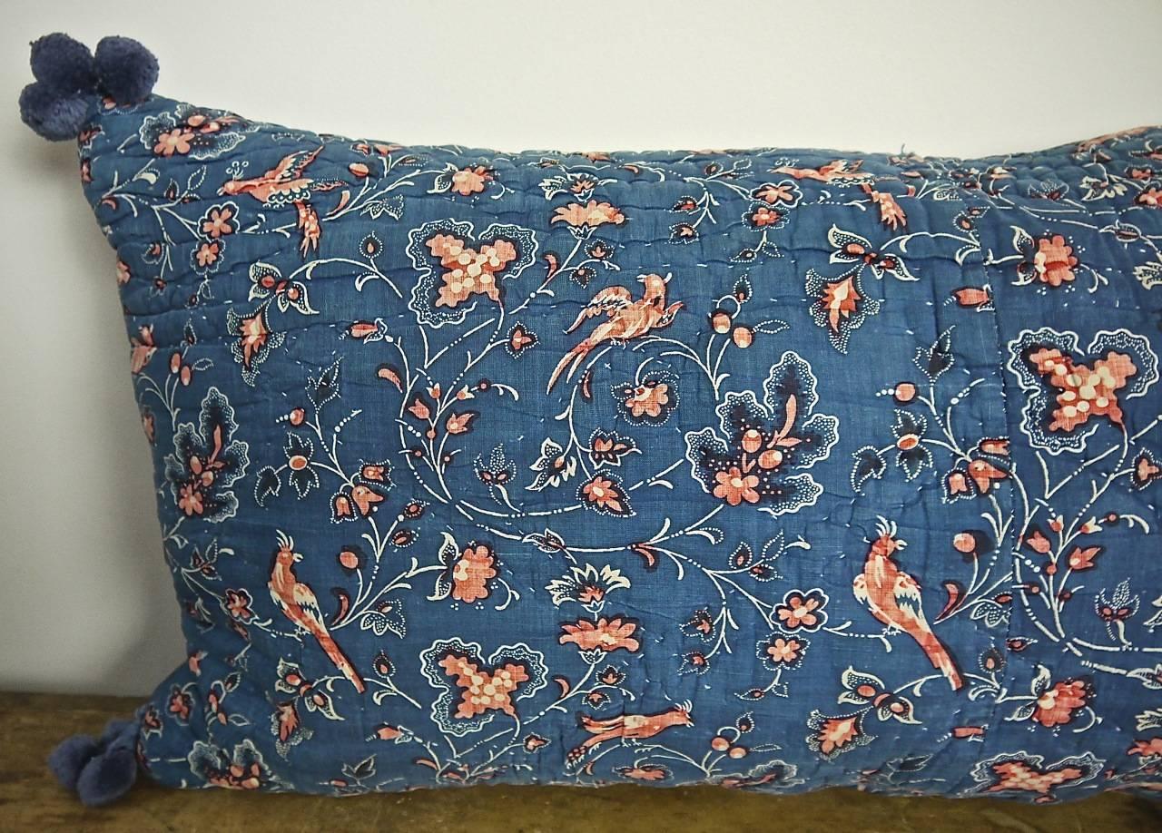 Early 19th Century French Blockprinted Indigo Resist and Red Birds  Pillow In Good Condition In London, GB