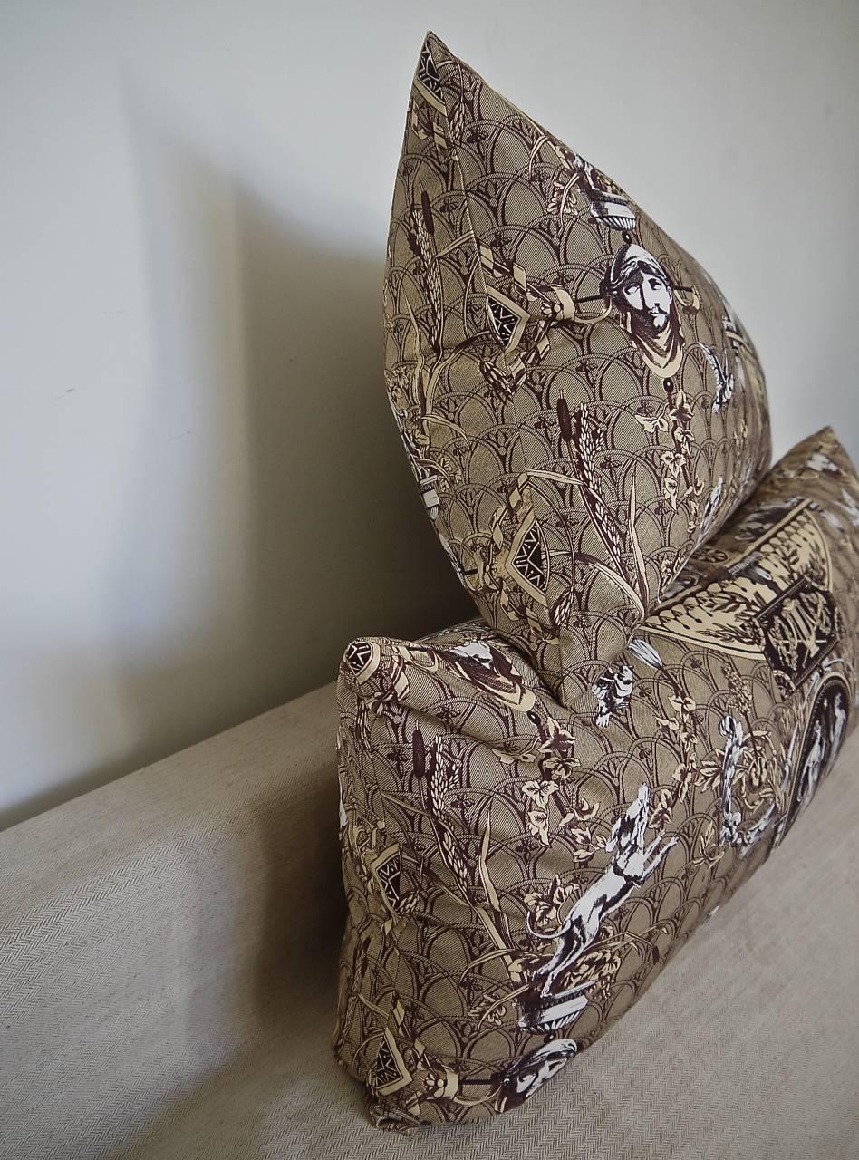 Pair of  1980s Brunschwig & Fils 'Les Sphinx Medaillons' brown toile pillows In Excellent Condition In London, GB