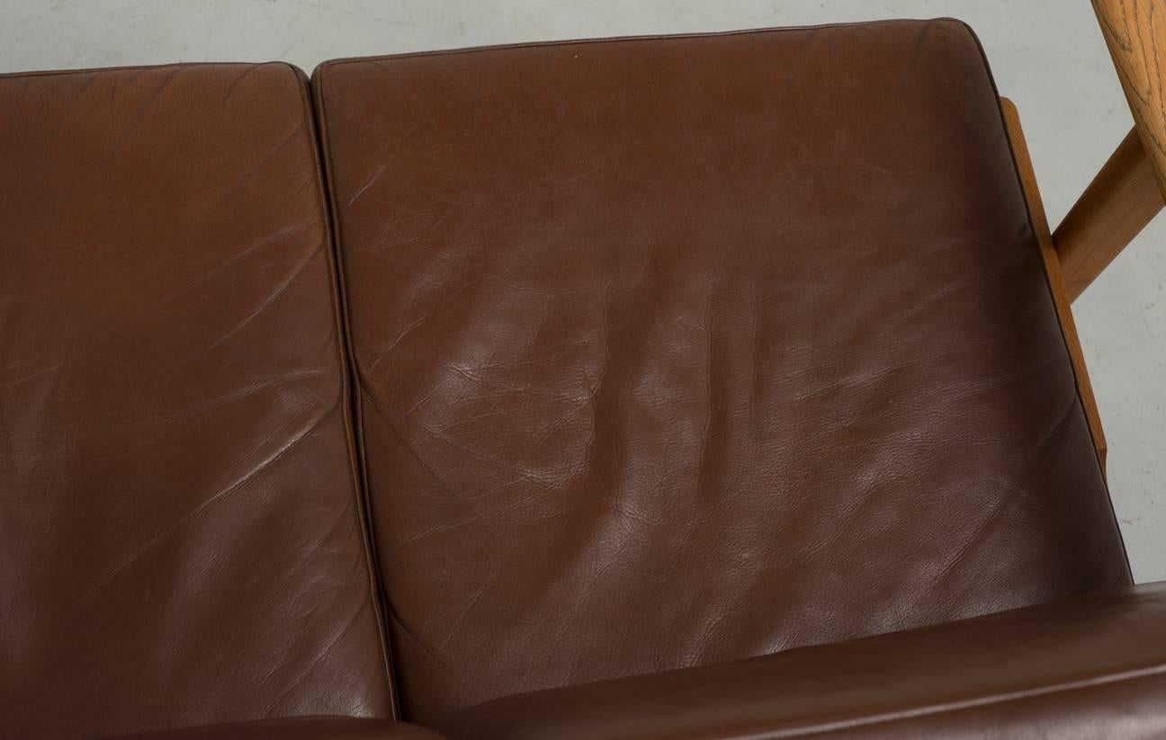 Danish Hans Wegner GE290 Sofa in Oak and Leather
