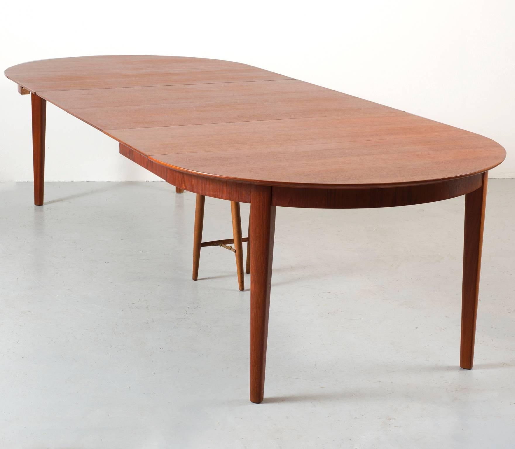 Mid-20th Century Henning Kjaernulf Teak Dining Table with Four Leaves