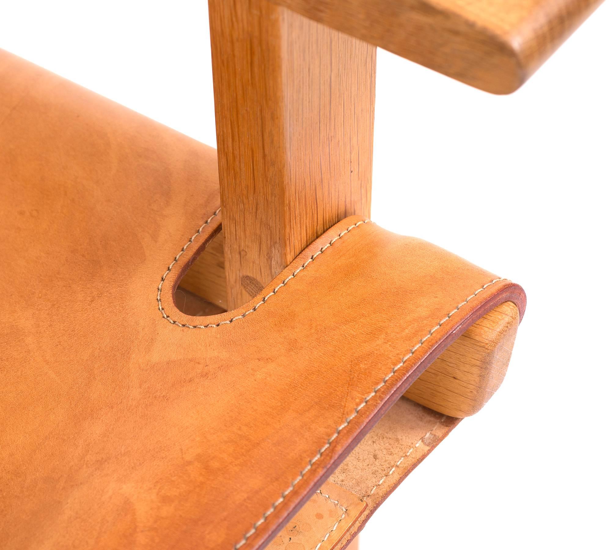 Pair of Spanish Chairs by Børge Mogensen in Oak and Cognac Leather 3