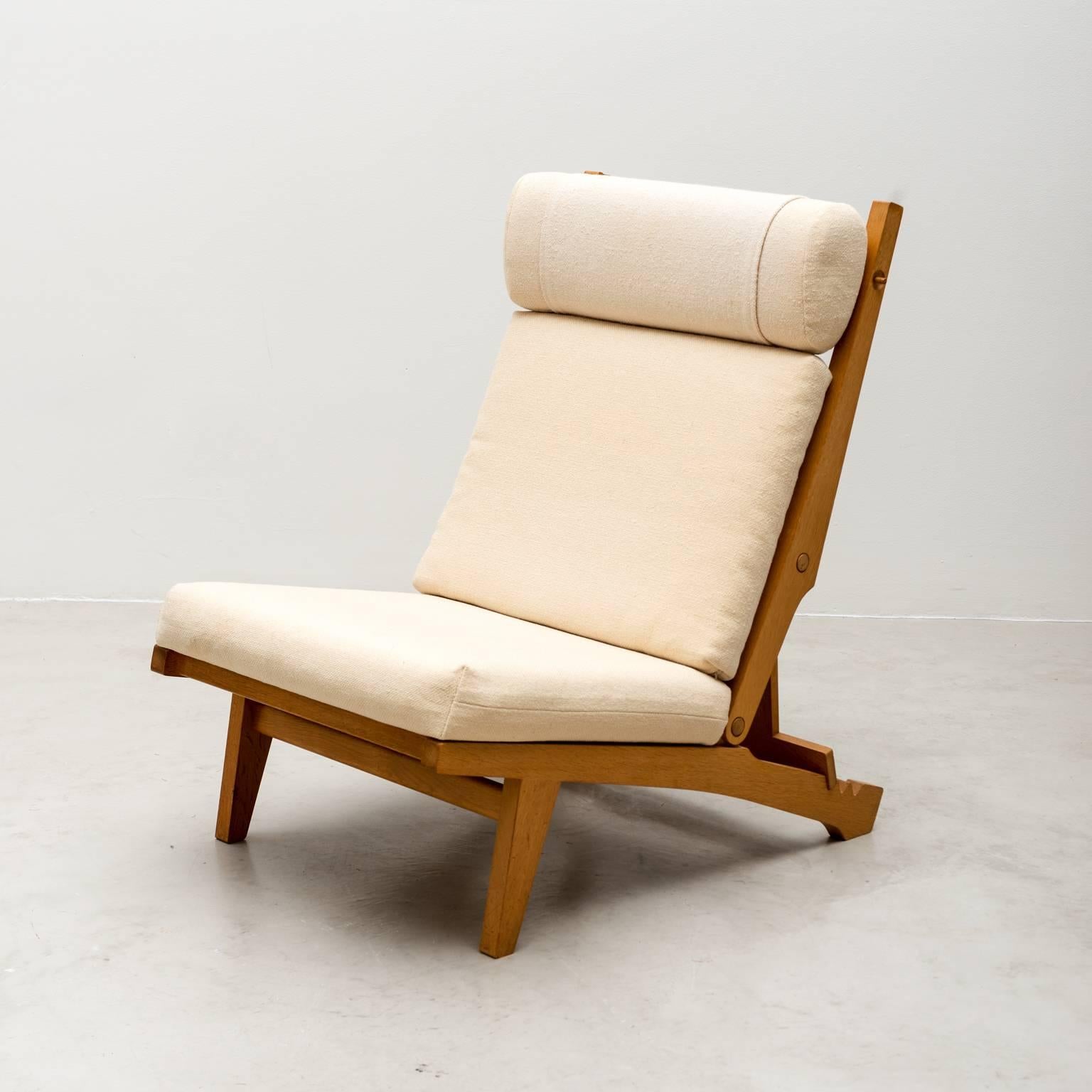 Scandinavian Modern Pair of Rare AP71 Folding Chairs by Hans Wegner for AP Stolen, Denmark 1968