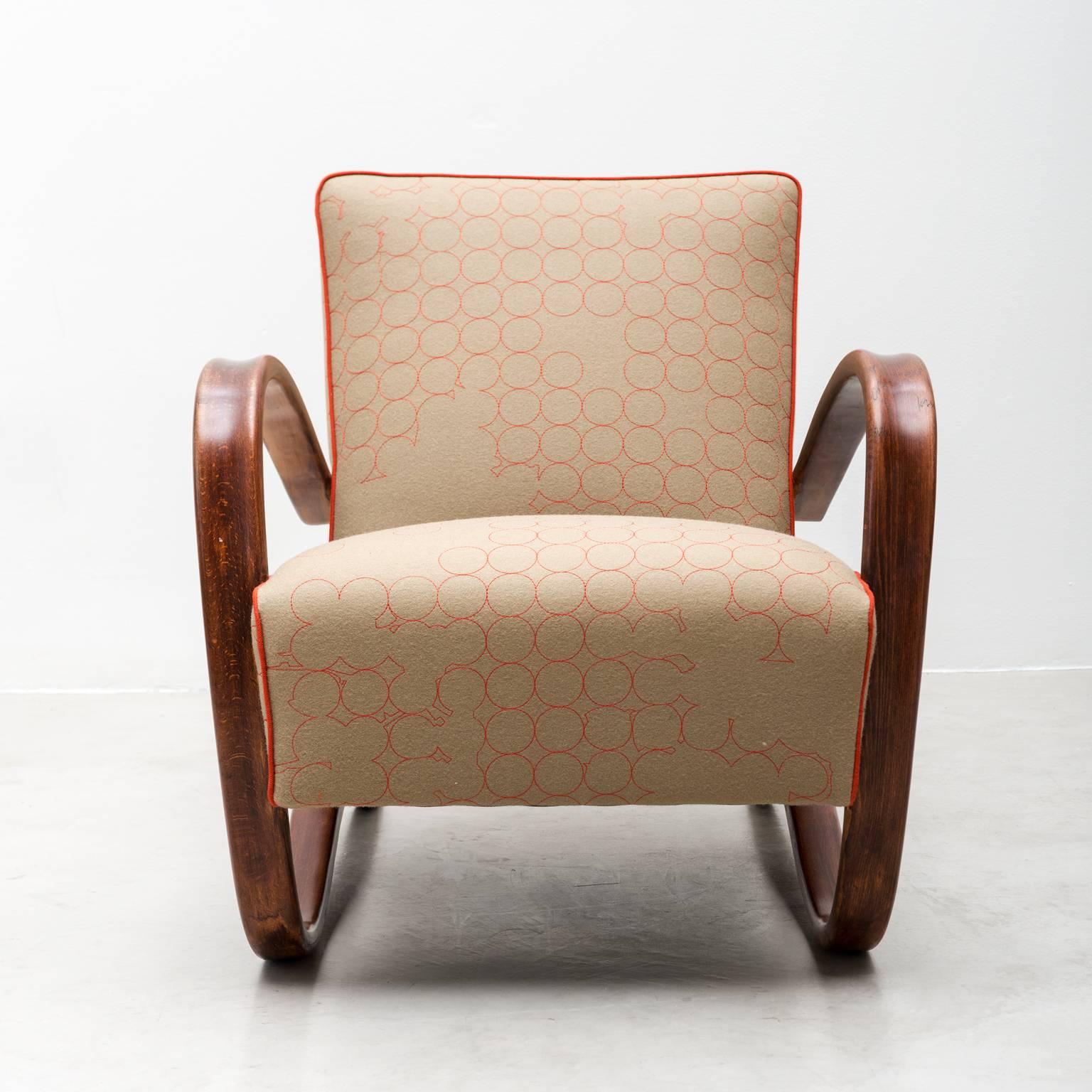 Mid-Century Modern Pair of Lounge Chairs H269 by Jindrich Halabala, Czechoslovakia, 1930s
