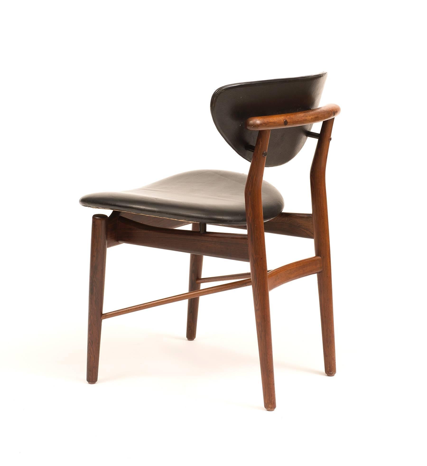Mid-Century Modern Set of Four Finn Juhl NV55 Dining Chairs in Rosewood and Black Leather, 1950s