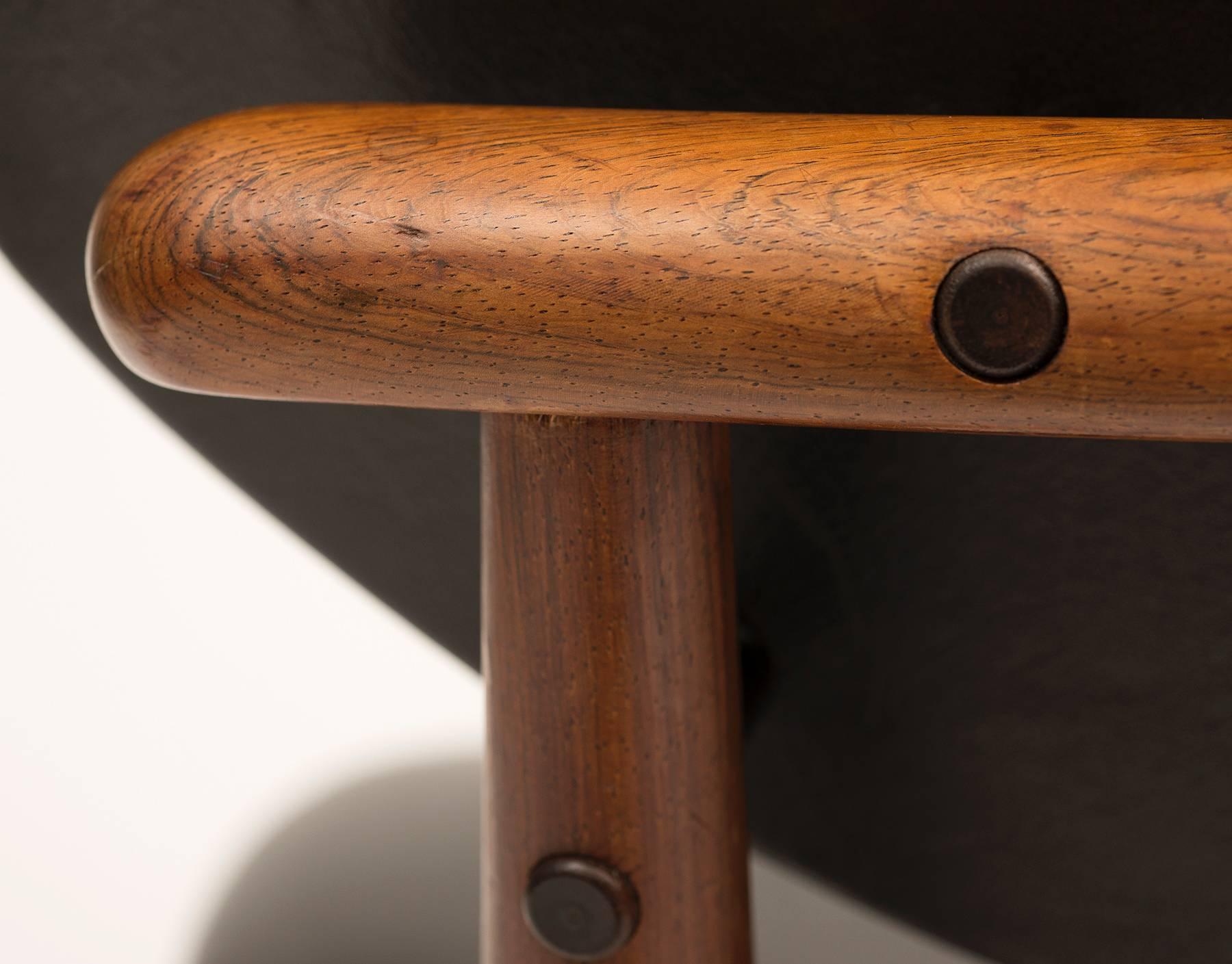 Set of Four Finn Juhl NV55 Dining Chairs in Rosewood and Black Leather, 1950s 1