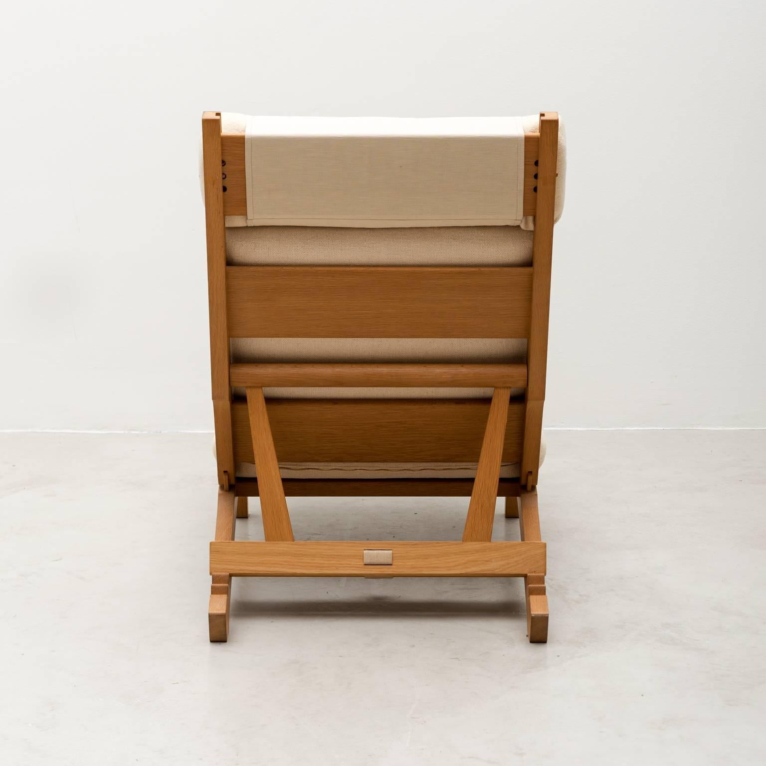 Pair of Rare AP71 Folding Chairs by Hans Wegner for AP Stolen, Denmark 1968 In Good Condition In Sylacauga, AL