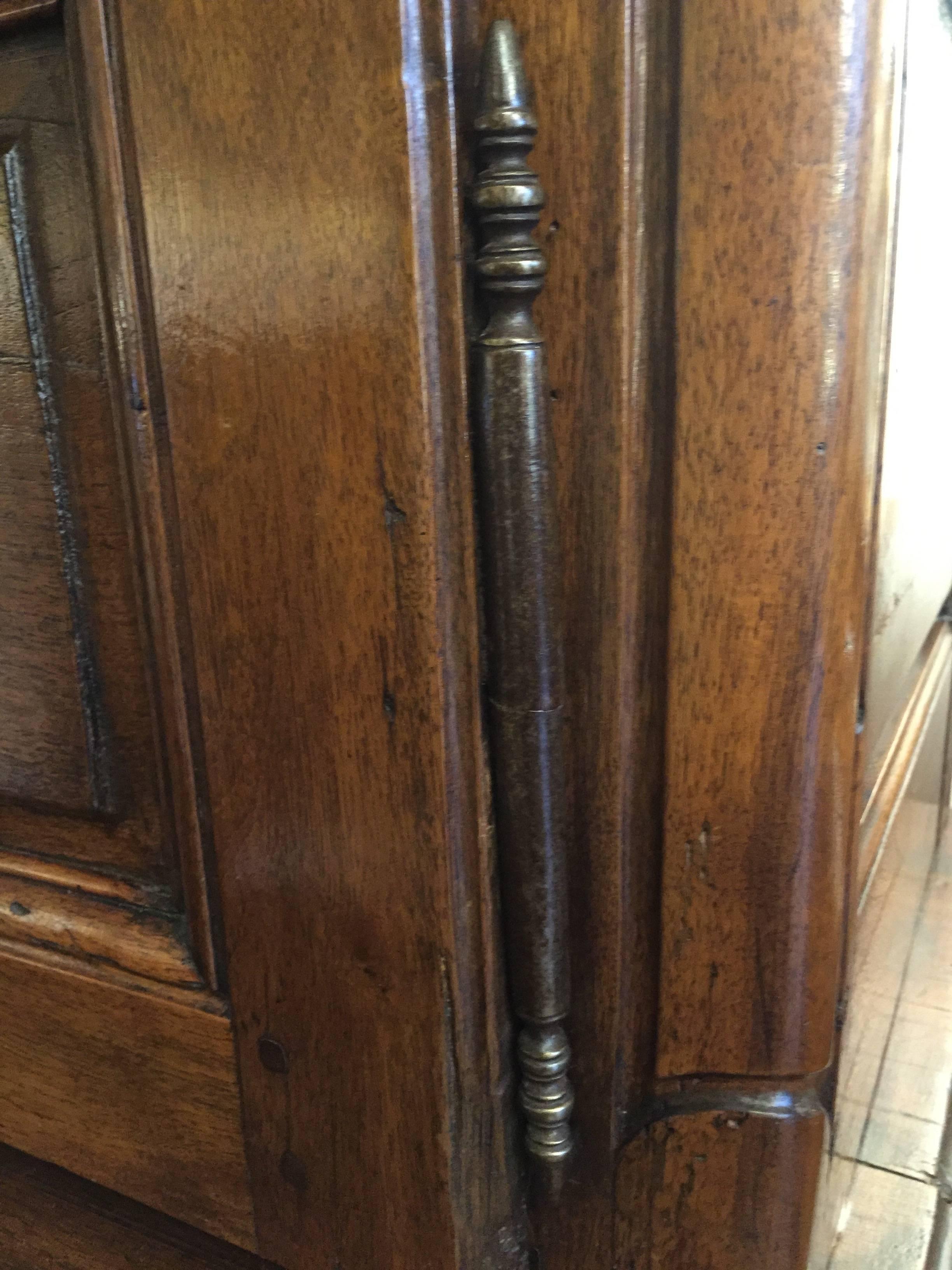 18th Century French Walnut Buffet Louis XV Provencal Two-Part Cupboard 5