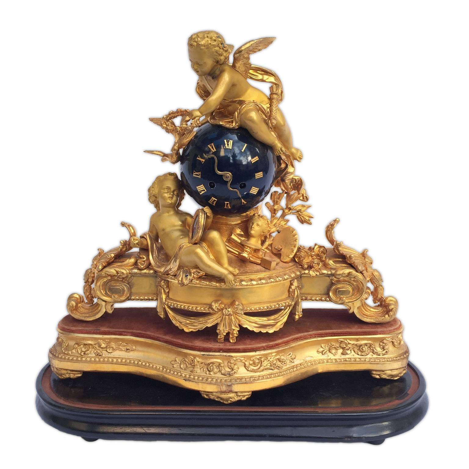 19th Century Gilt Bronze Table Clock with Cherubs In Good Condition In Milan, IT