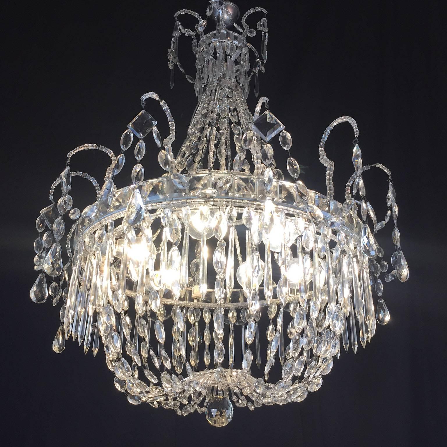 Italian Empire Beaded Crystal Chandelier Six-Light  circa 1860 In Excellent Condition In Milan, IT