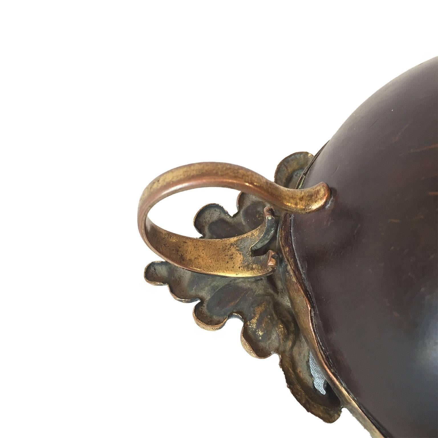 Early 18th Century Italian Coconut Cup Wunderkammer Naturalia Bowl In Good Condition In Milano, MI
