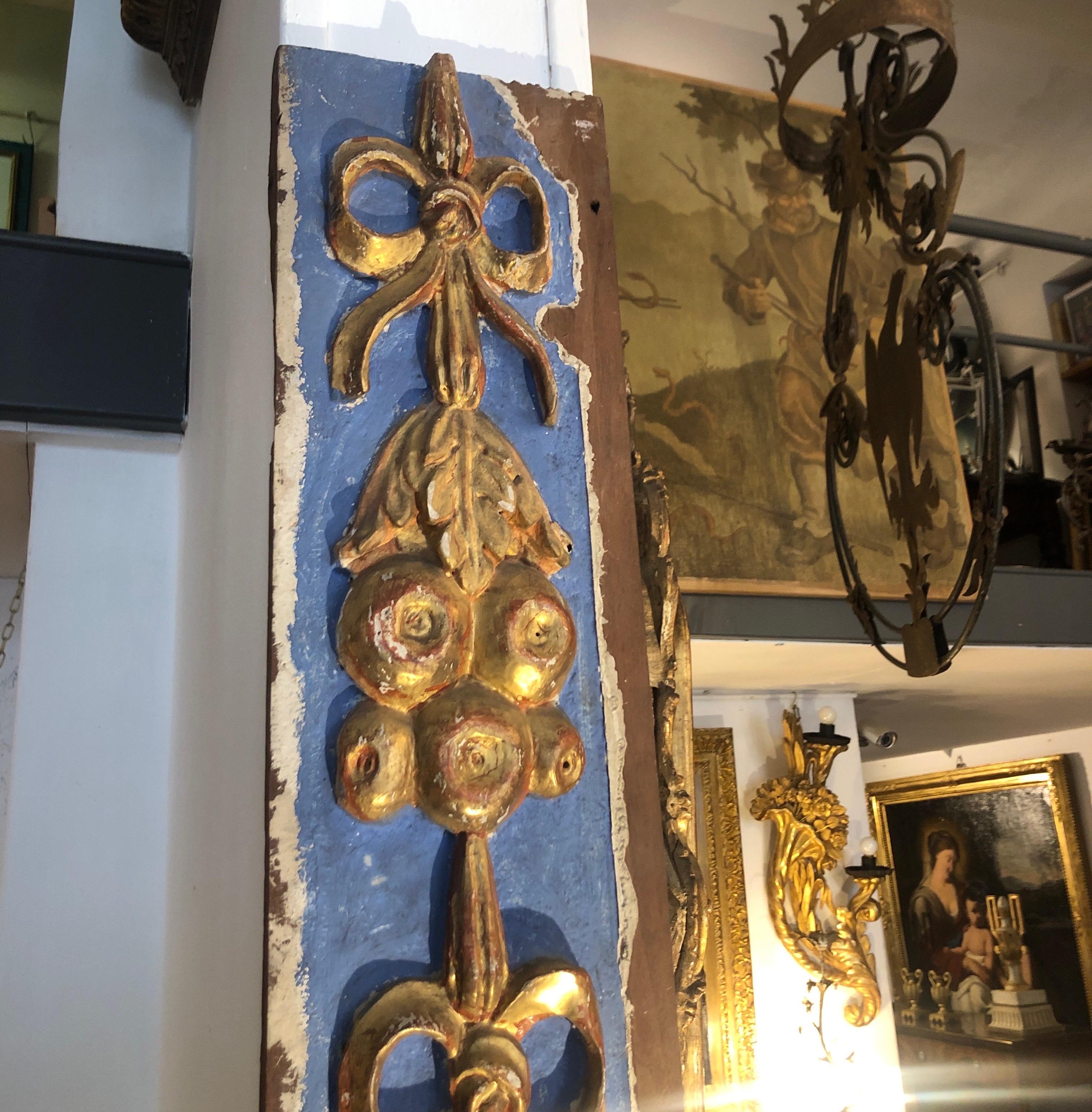 Pair of Italian Friezes 18th Century Blue Painted Gilwood Wall Decorative Panels For Sale 3