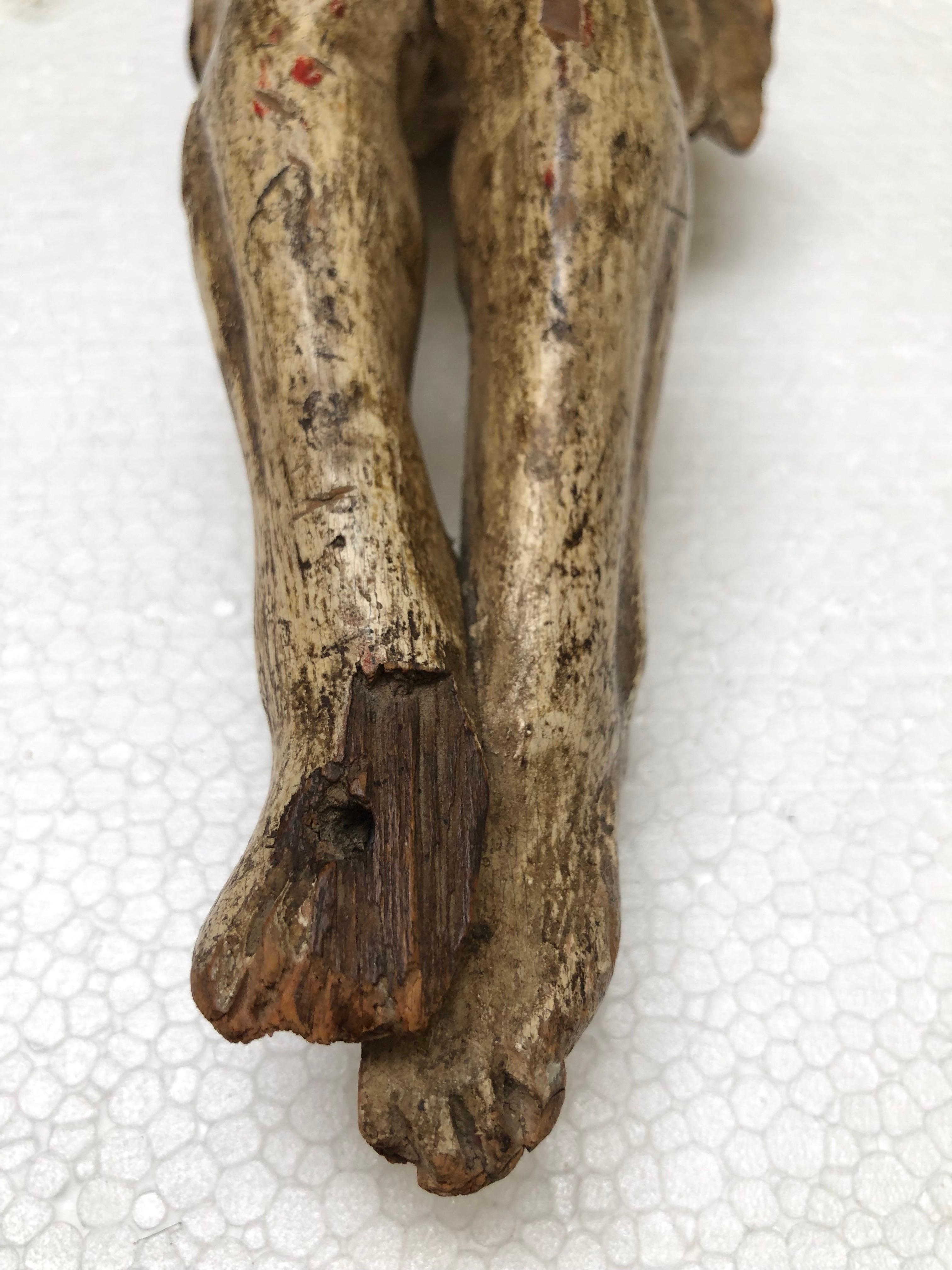 Christ en croix Sculpture religieuse italienne sculptée et laquée 18e siècle en vente 4