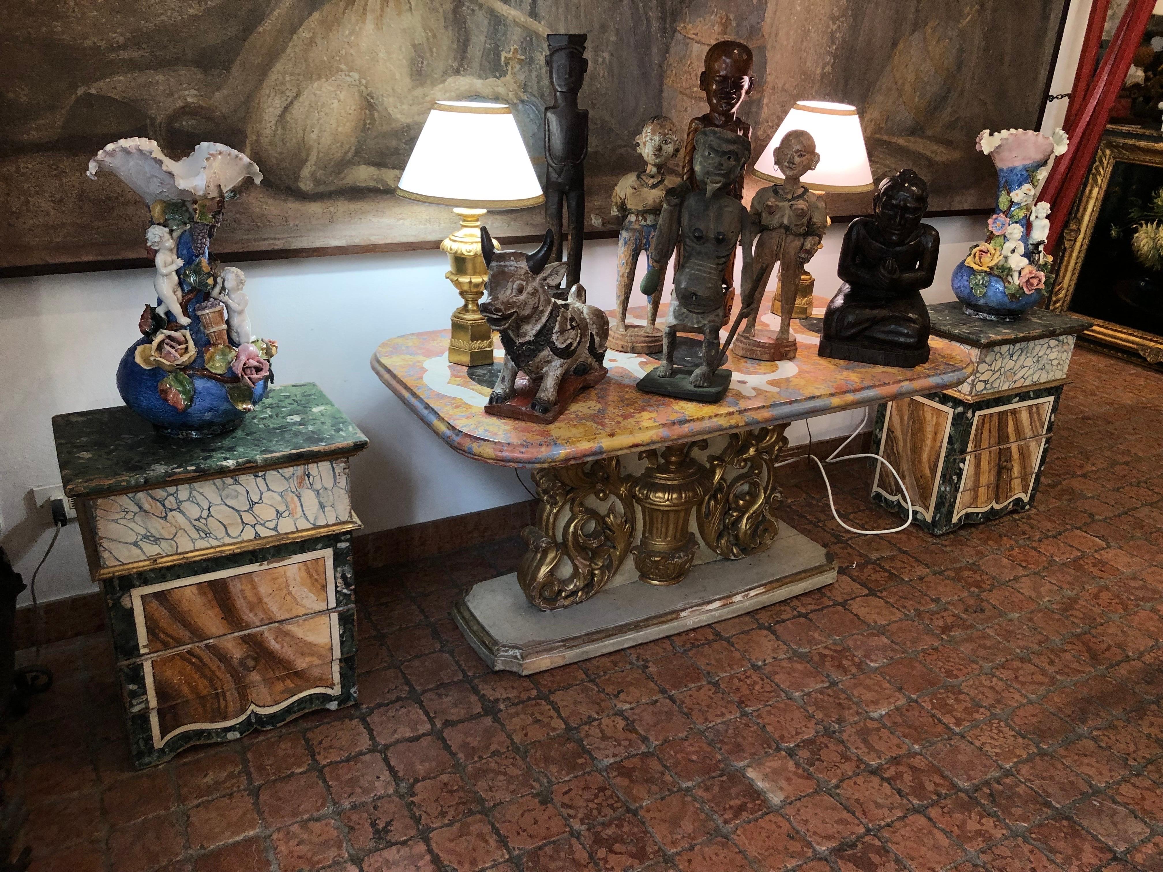 Sculpture orientale en bois sculpté de moine birman Début 1900 en vente 5