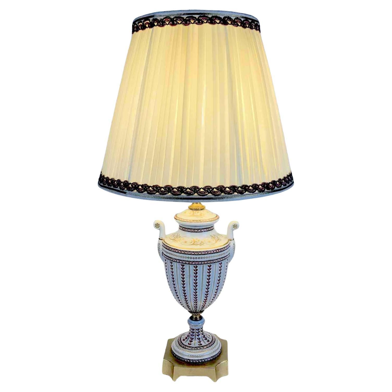 Lampada in Porcellana Dipinta a Mano e Ormolu di Mangani Firenze Anni Settanta, Lampada
