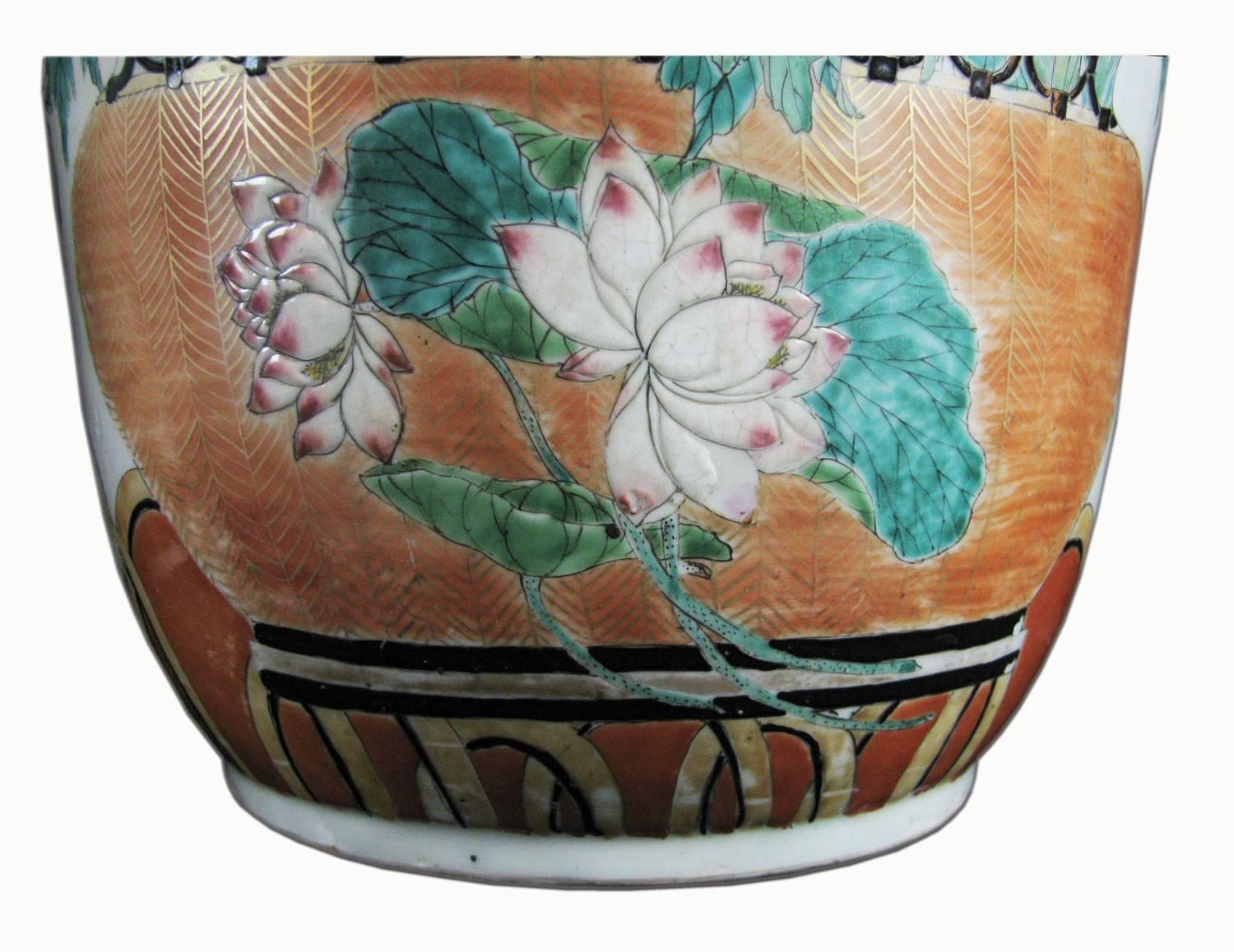 Pair of Large Japanese Porcelain Vases 19th Century Kutani Style im Zustand „Gut“ in Milan, IT
