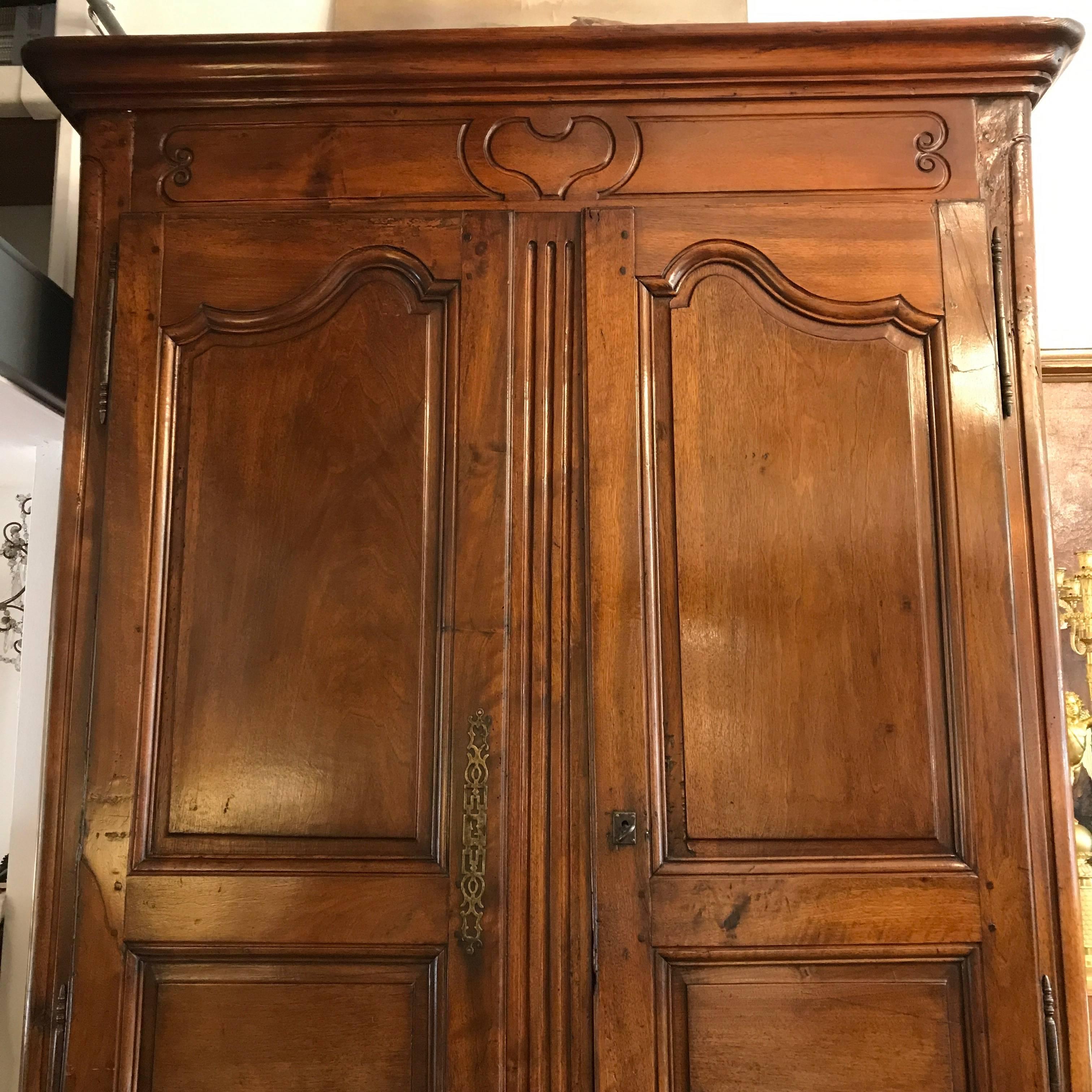Carved 18th Century French Walnut Buffet Louis XV Provencal Two-Part Cupboard