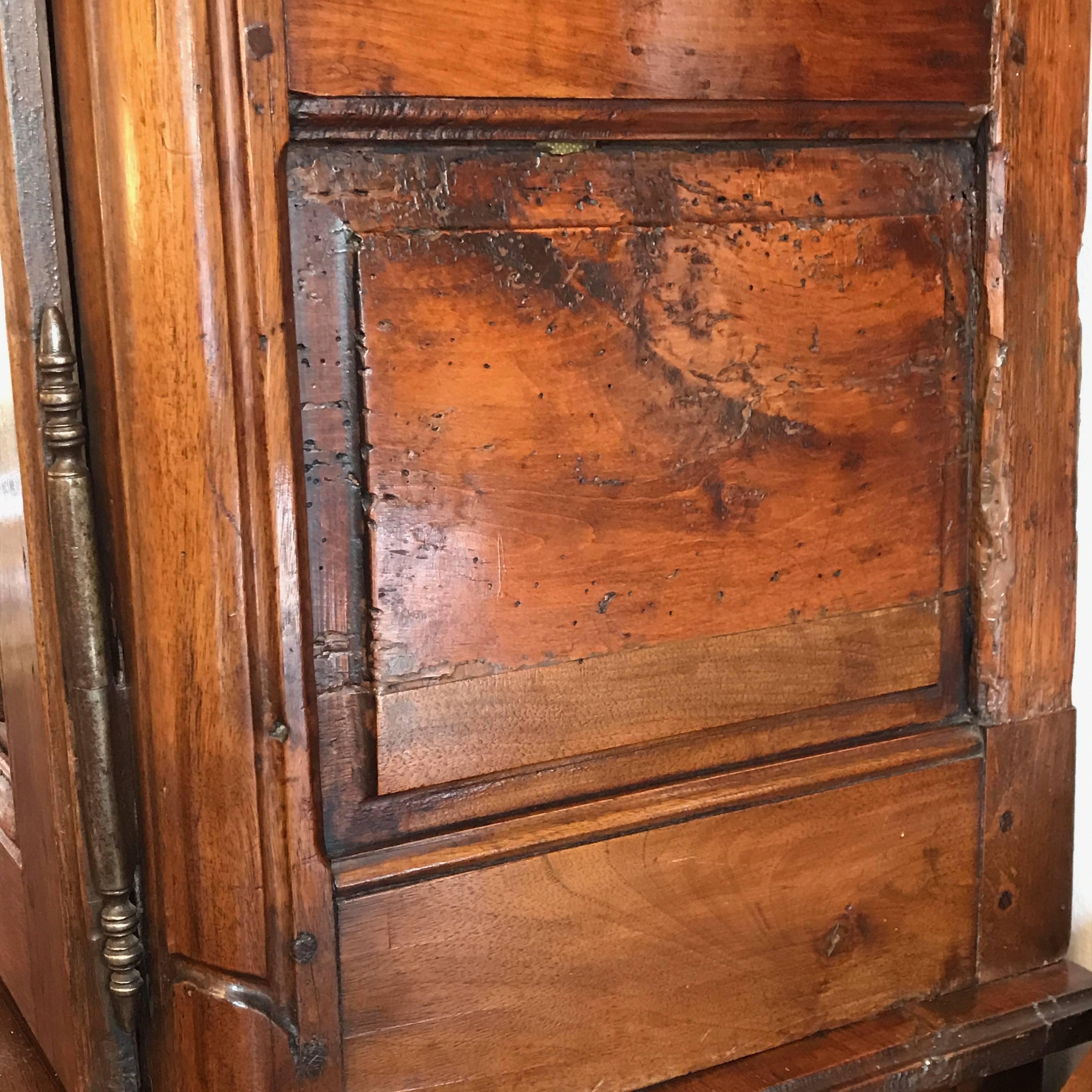 18th Century French Walnut Buffet Louis XV Provencal Two-Part Cupboard 7