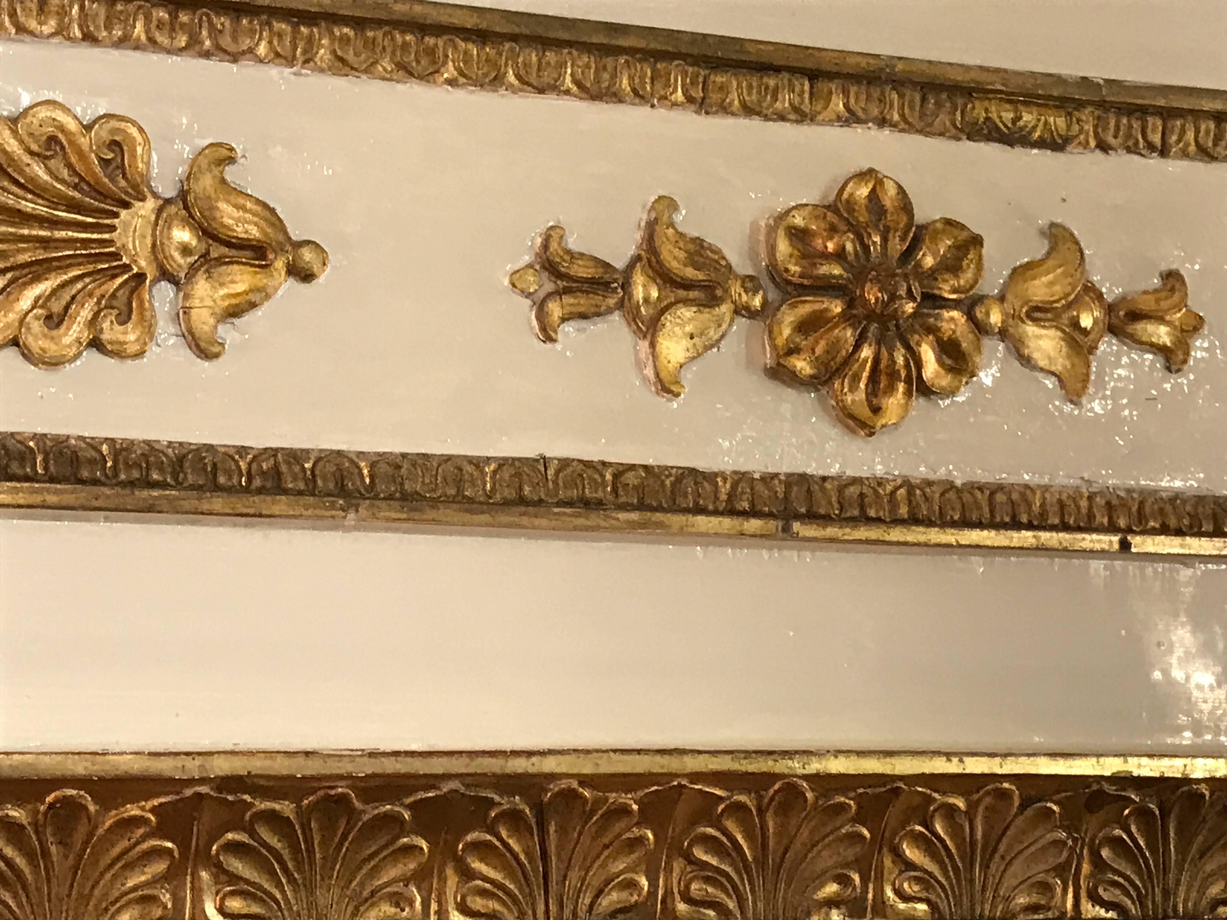 Early 19th Century Italian Neoclassical Mirror Ivory and Giltwood Overmantel  7