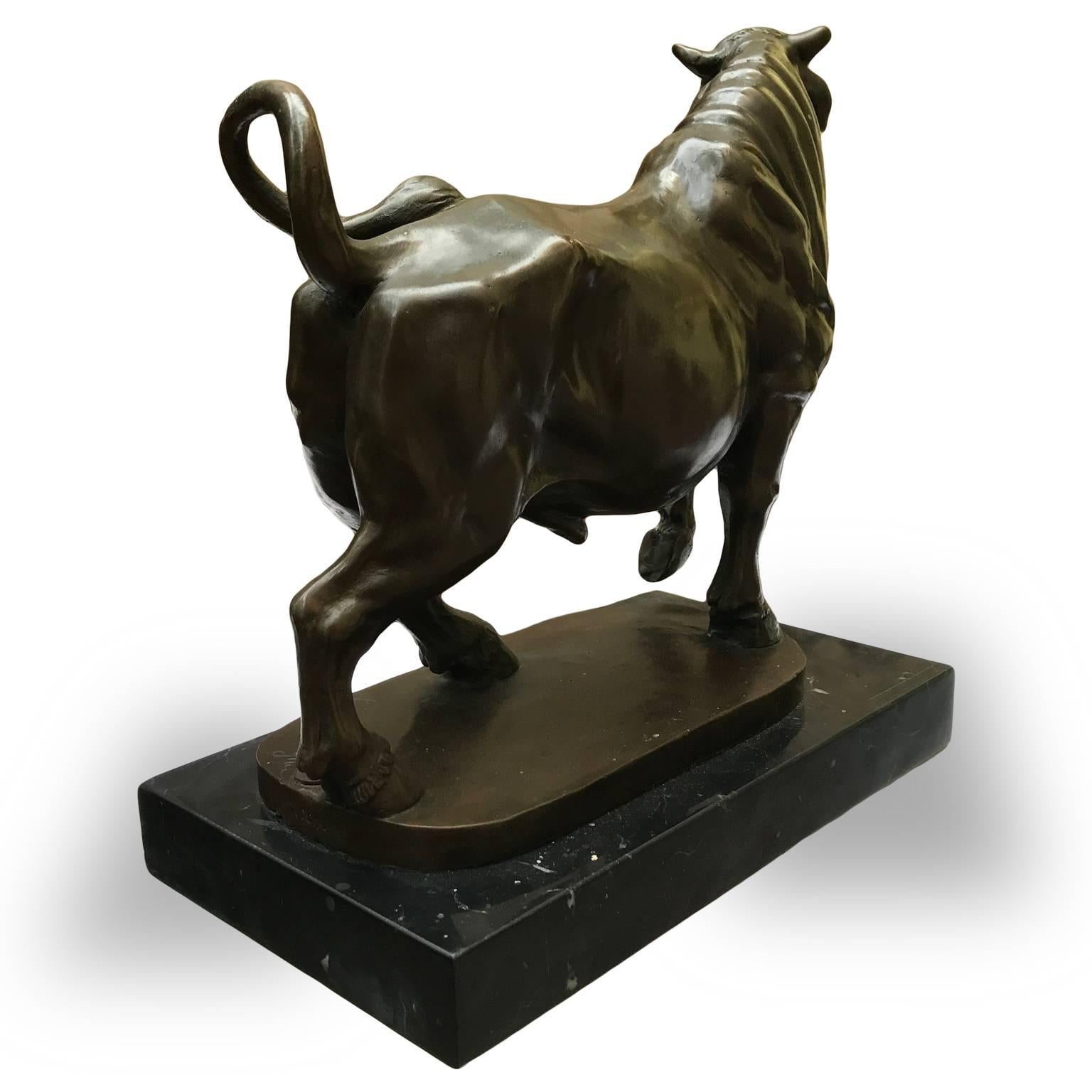 A French 19th Century Bronze Figure of a Pacing Bull after Giambologna  In Excellent Condition In Milan, IT