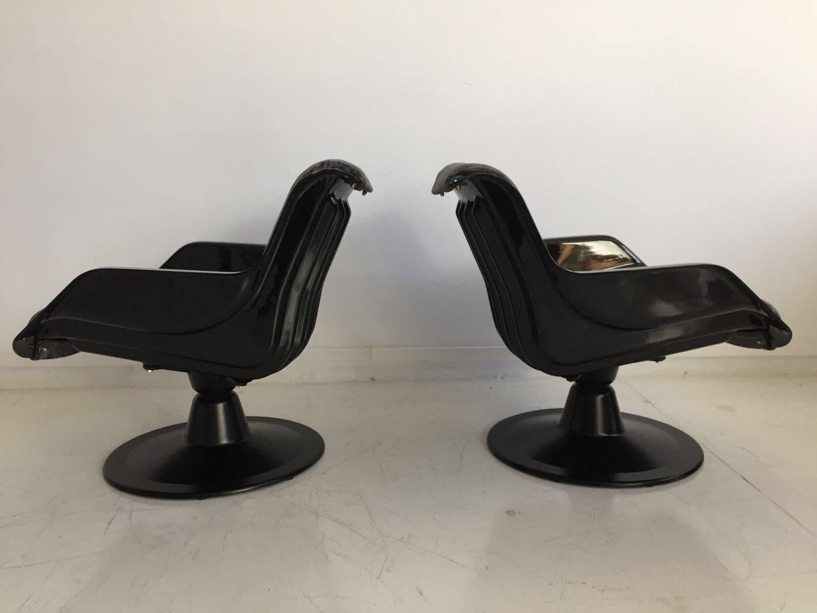 1960 Yrjo Kukkapuro Swivel Lounge Chairs, Model 3814-1KF Dark Grey Velvet In Excellent Condition In Madrid, ES