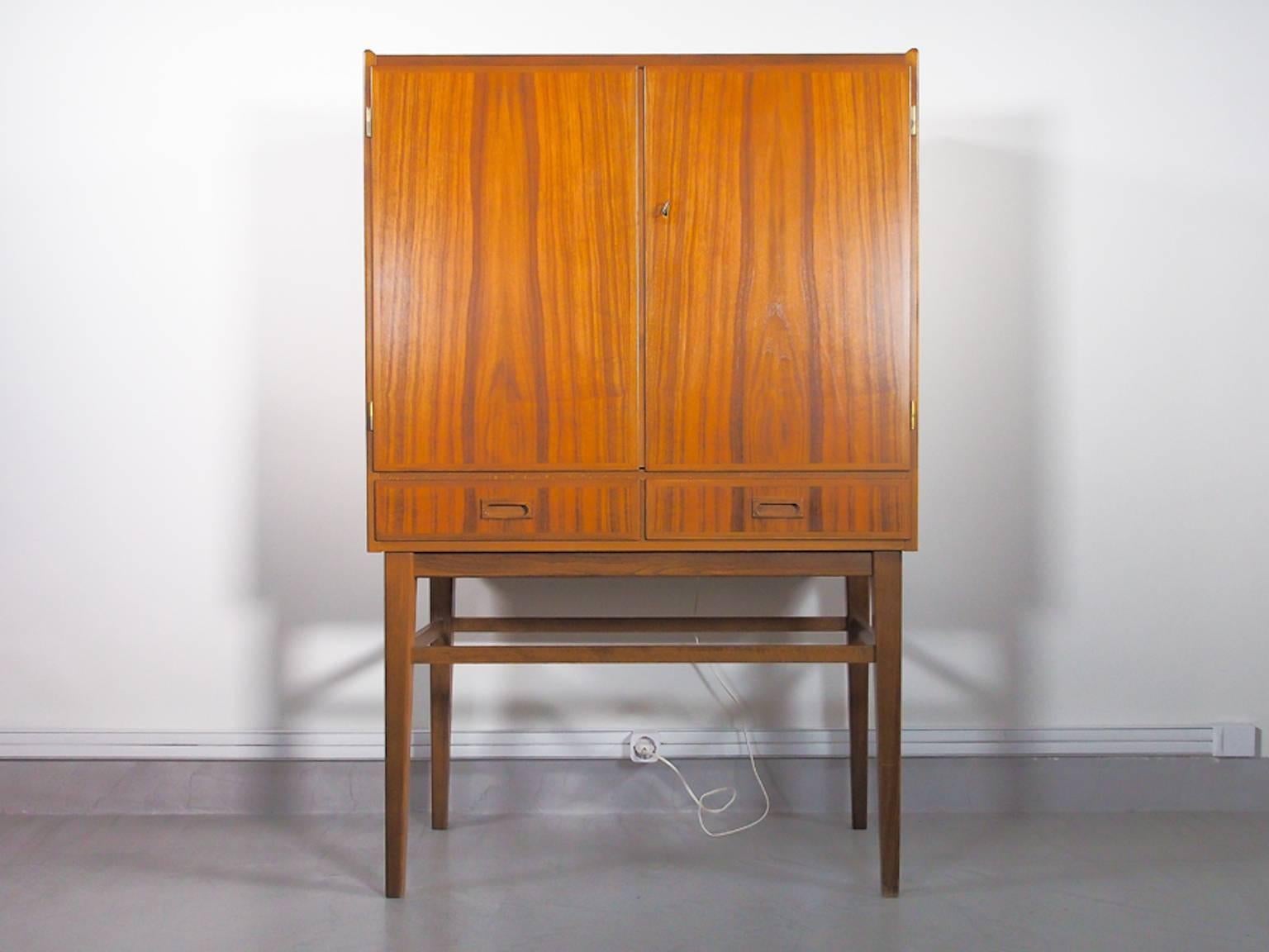 Mid-Century Modern Mid-20th Century Bar Cabinet with Interior Mirrors and Light