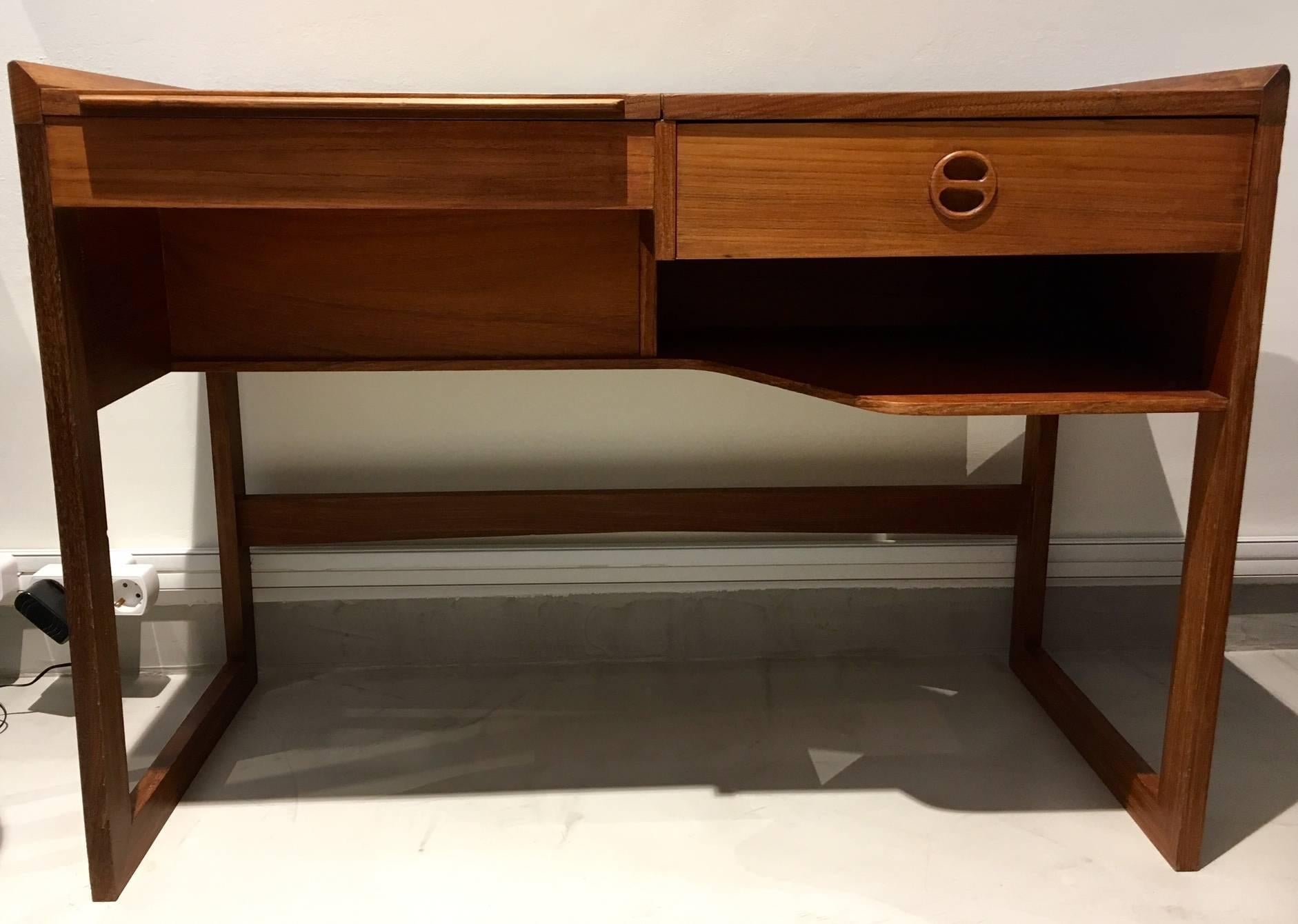 Scandinavian Modern Danish Mid-Century Teak Desk/Vanity Table