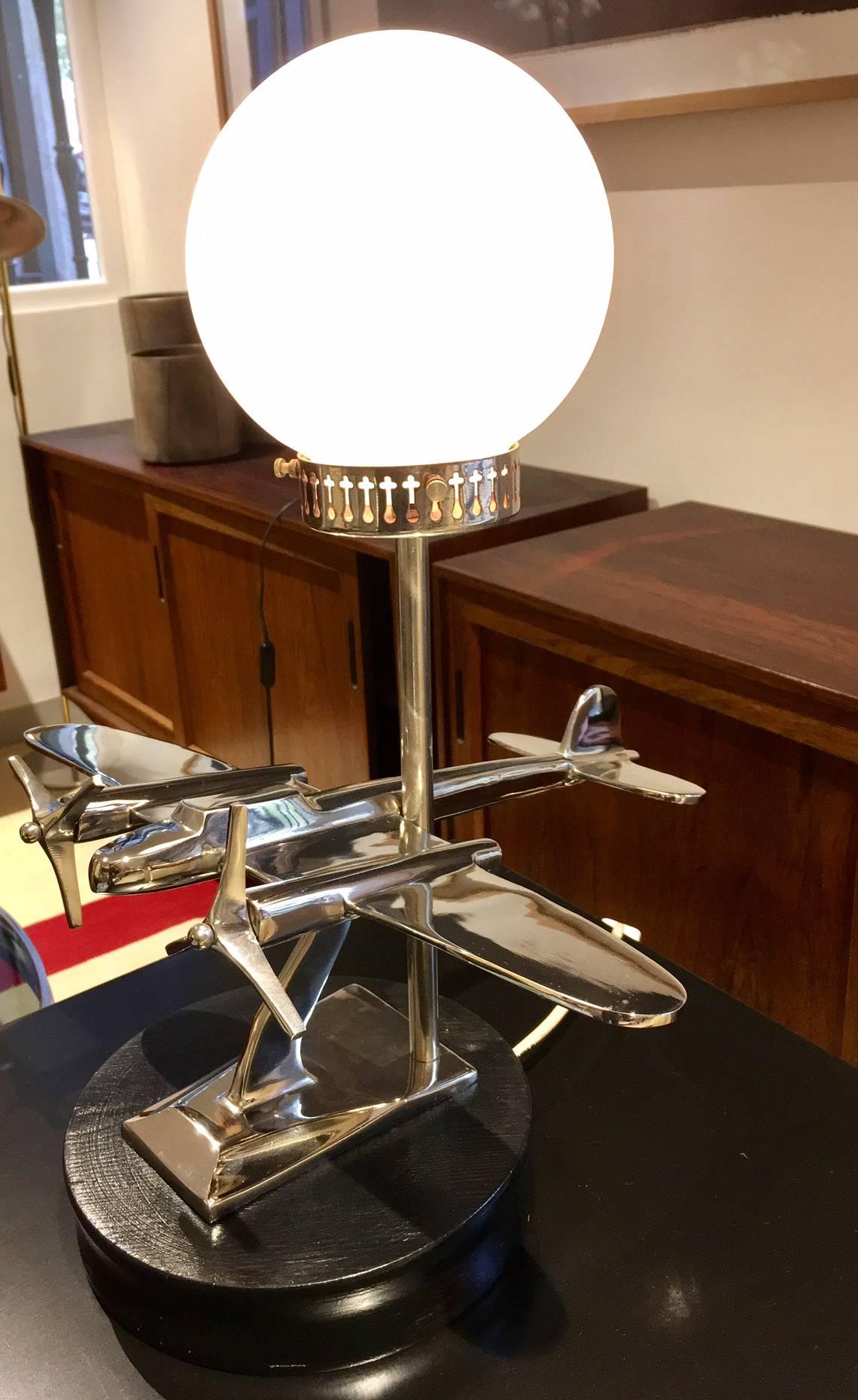 Art Deco Style Aircraft-Shaped Chrome Table Lamp 5
