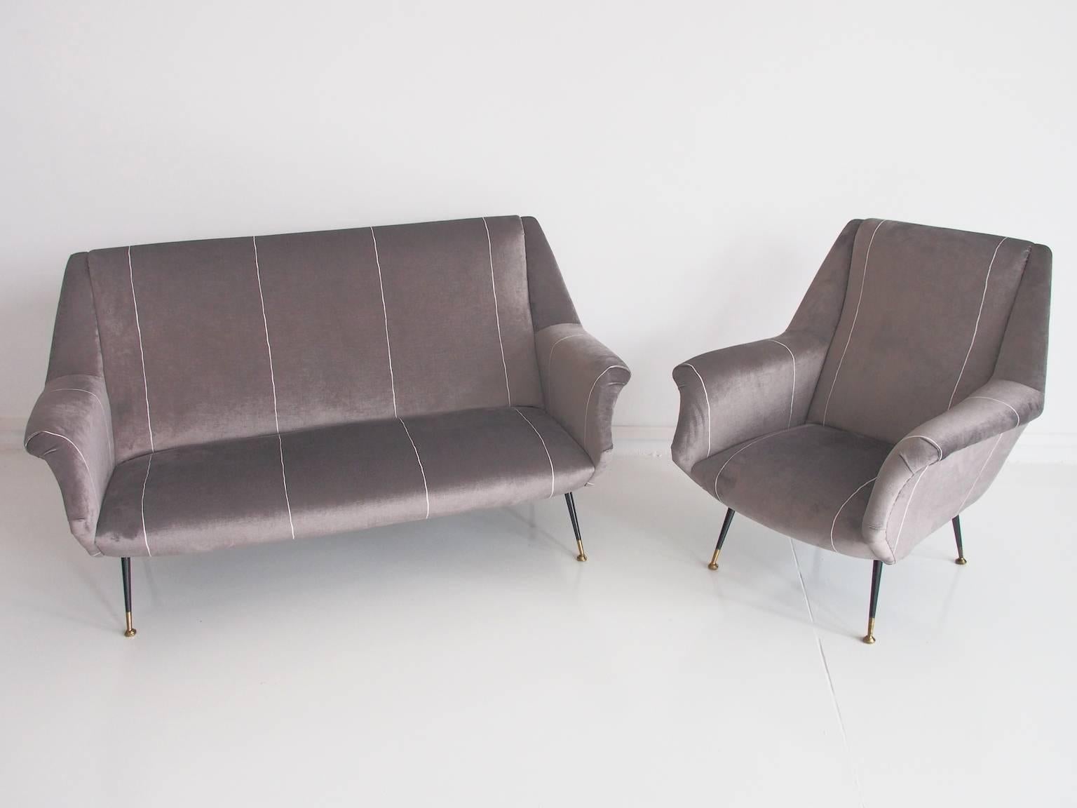 Modernist Italian Velvet Armchair with Black Lacquered Brass Feet 1