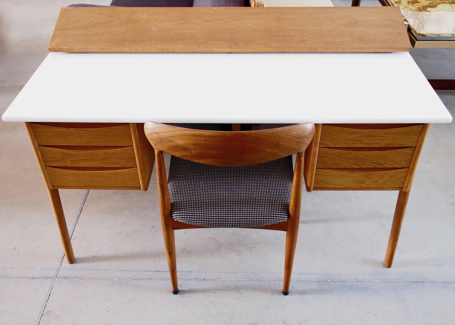 Mid-20th Century Modern Oak Writing Desk with White Tabletop 1
