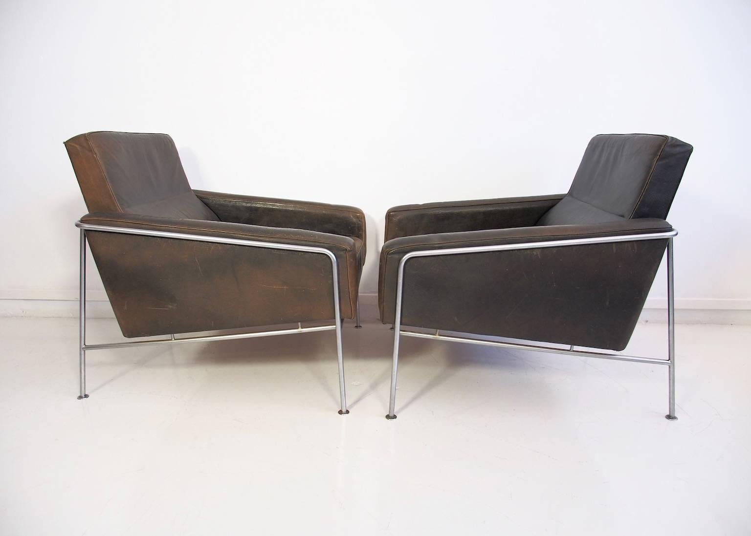 Steel Pair of Vintage Model 3300 Lounge Chairs by Arne Jacobsen for Fritz Hansen