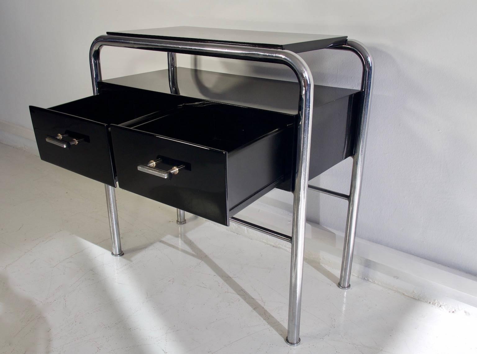 Small Bauhaus Side Table 1