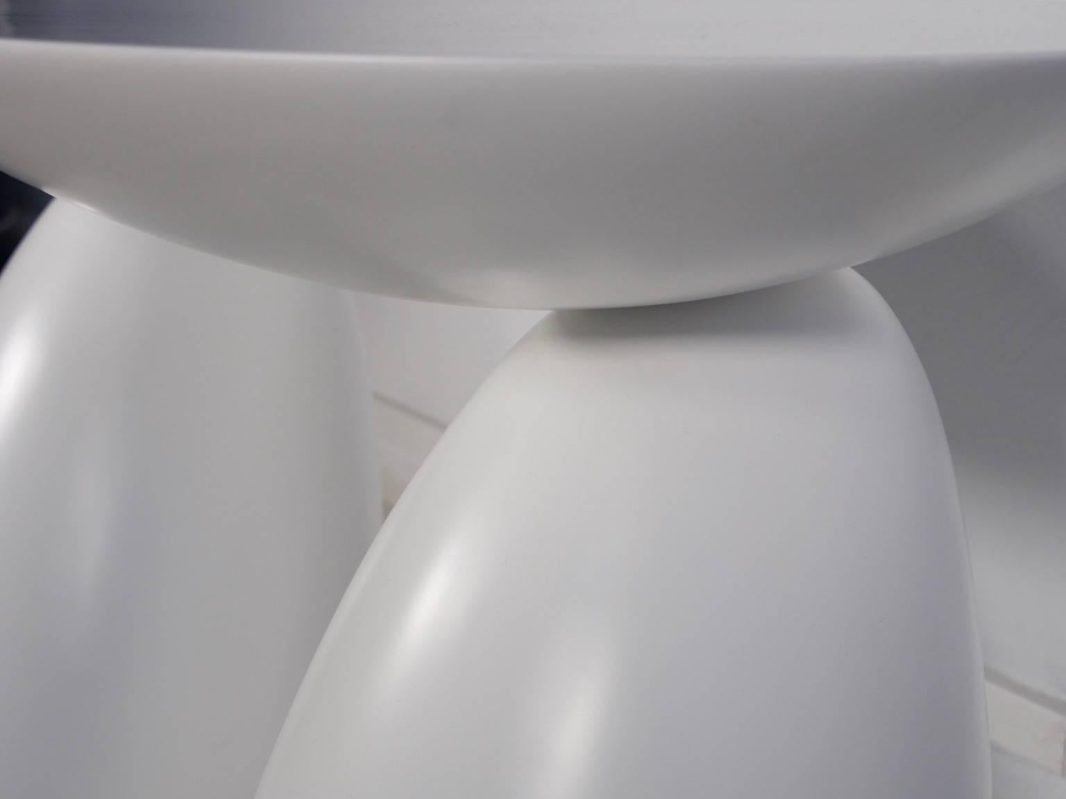 20th Century Pair of Round White Fiberglass Side Tables in the Style of Wendell Castle
