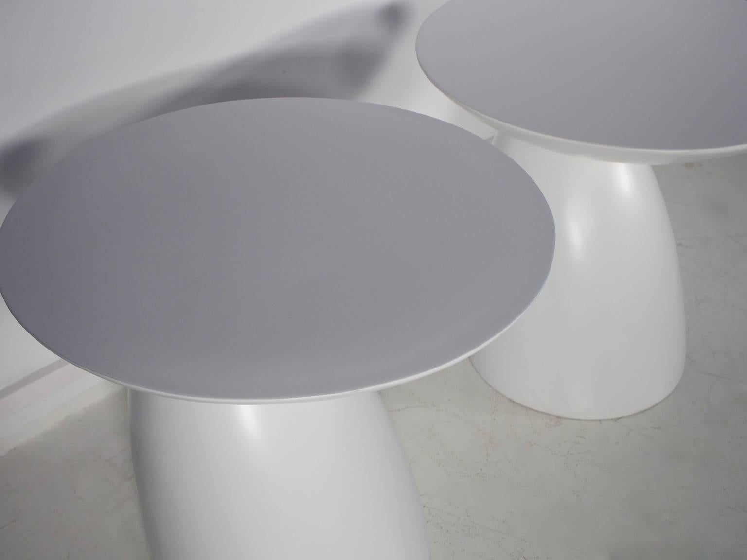 Pair of Round White Fiberglass Side Tables in the Style of Wendell Castle 3