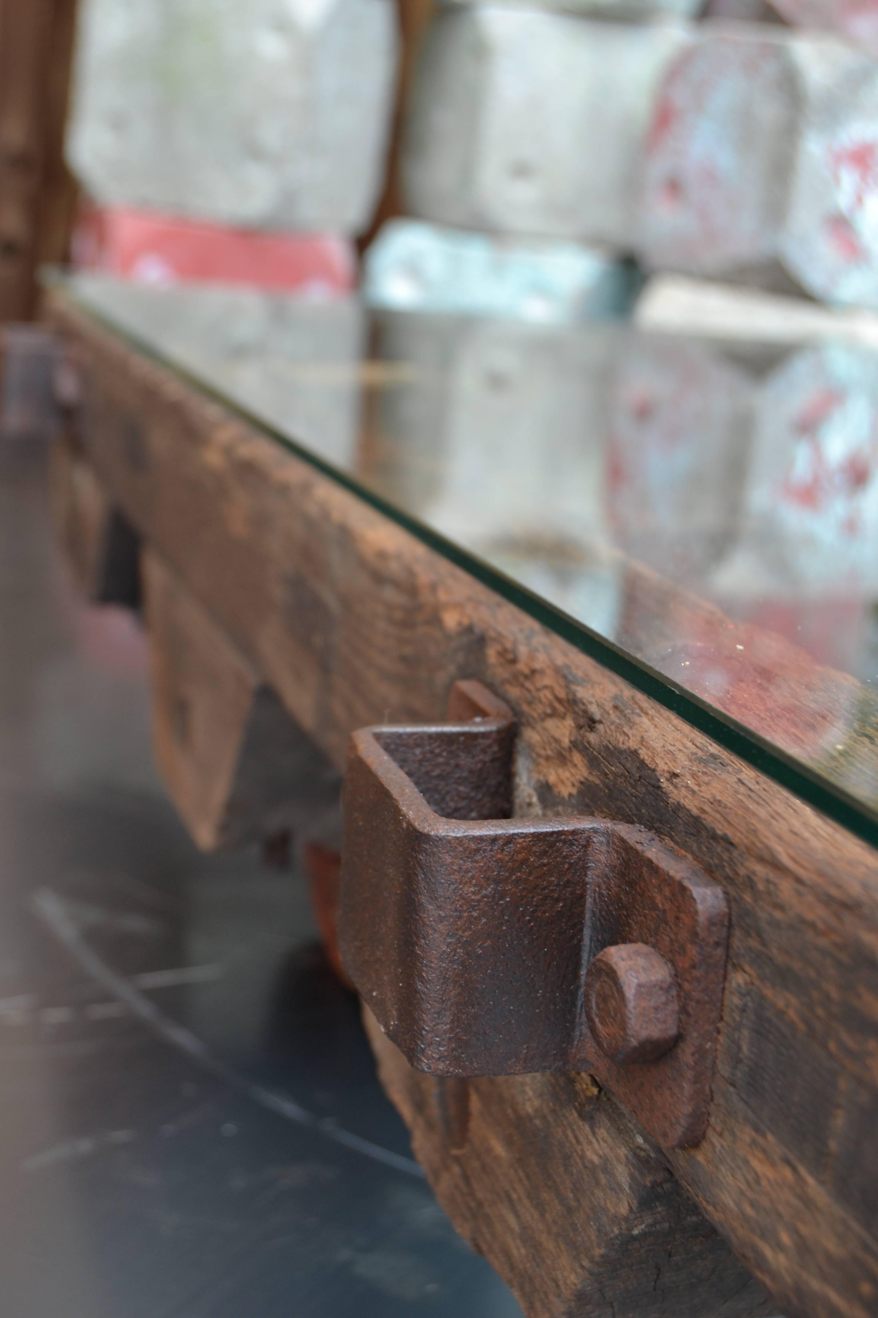 Coffee Table, Old Wagon of French Coal Mine In Excellent Condition In ANDREZIEUX BOUTHEON, Loire