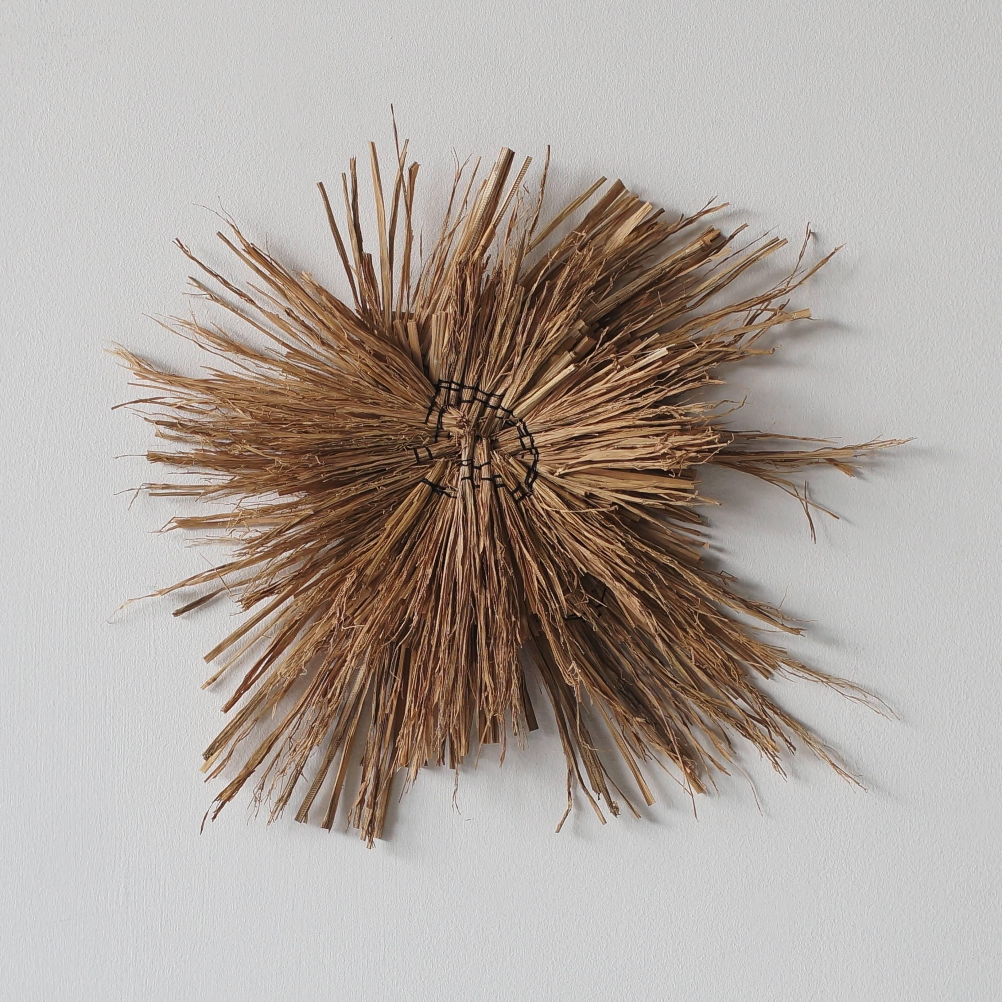 Hand sewed rice straw art by Arko. This work has the feelings of contemporary Primitive art, tribal art, contemporary craft art. Created with the respect for wild nature.
Arko is a finalist of the Loewe craft prize 2018.