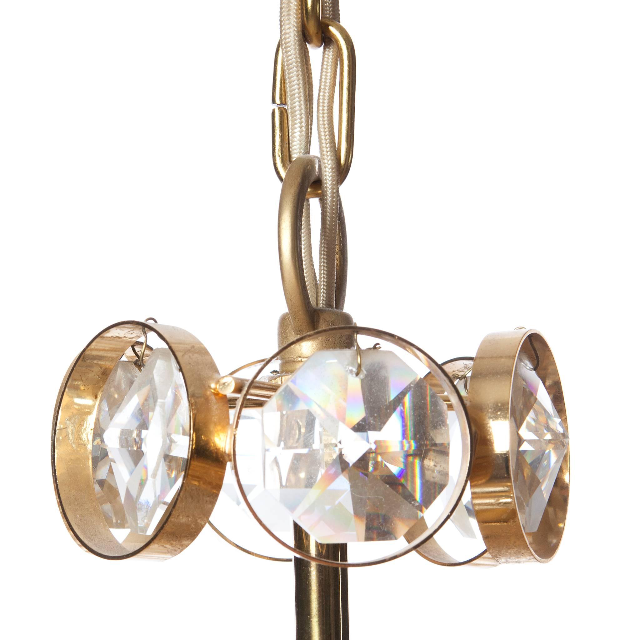 1960's Palwa Seven-Light Gilt Brass and Diamond Shaped Crystal Glass Chandelier For Sale 2