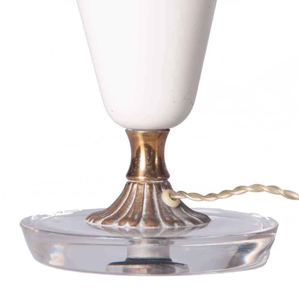 Lámpara de mesa con máscara de acero, latón y cristal de los años 50 al estilo de Gio Ponti Italiano en venta