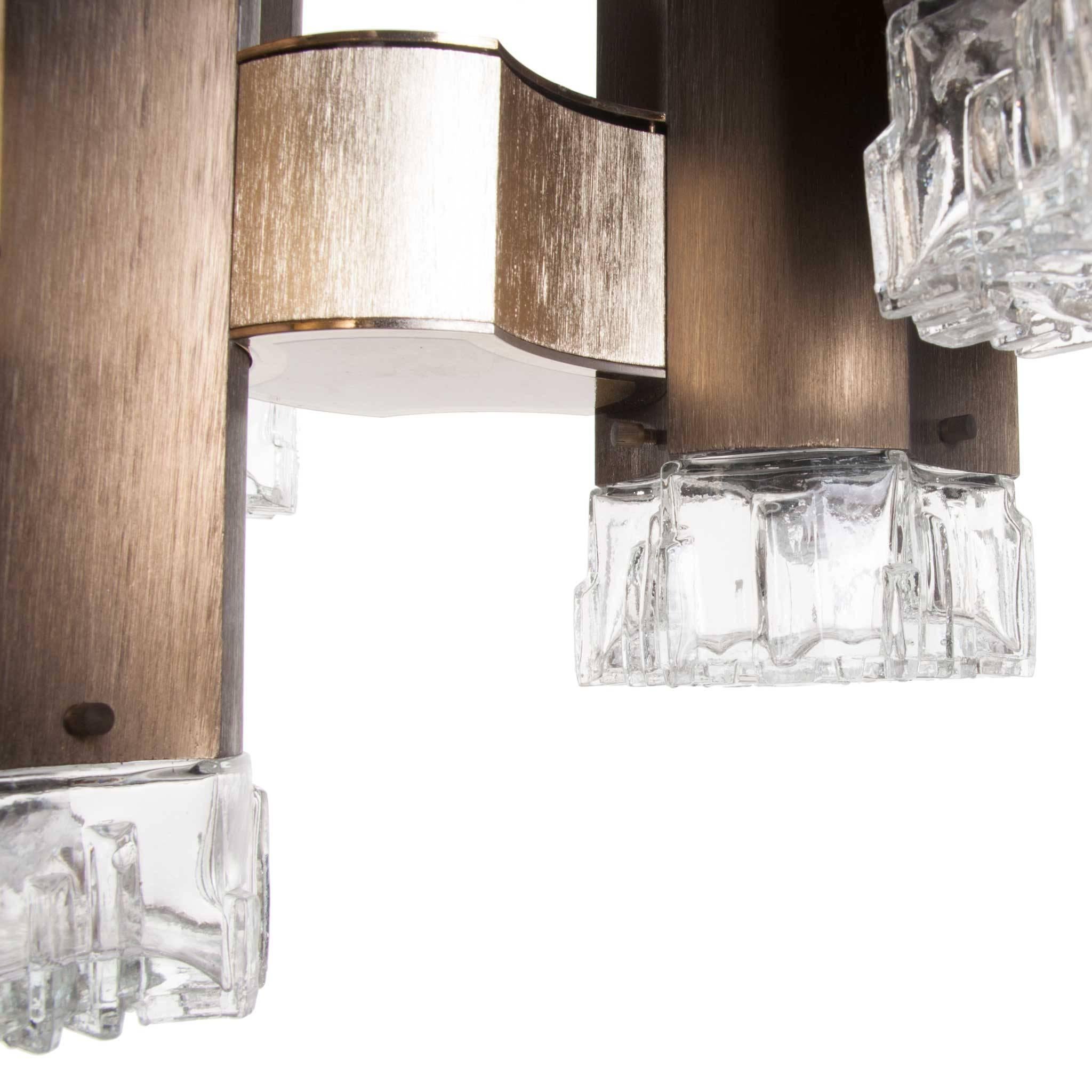 1970s Gold Aluminium and Glass Seven-Light Chandelier by Sciolari For Sale 1