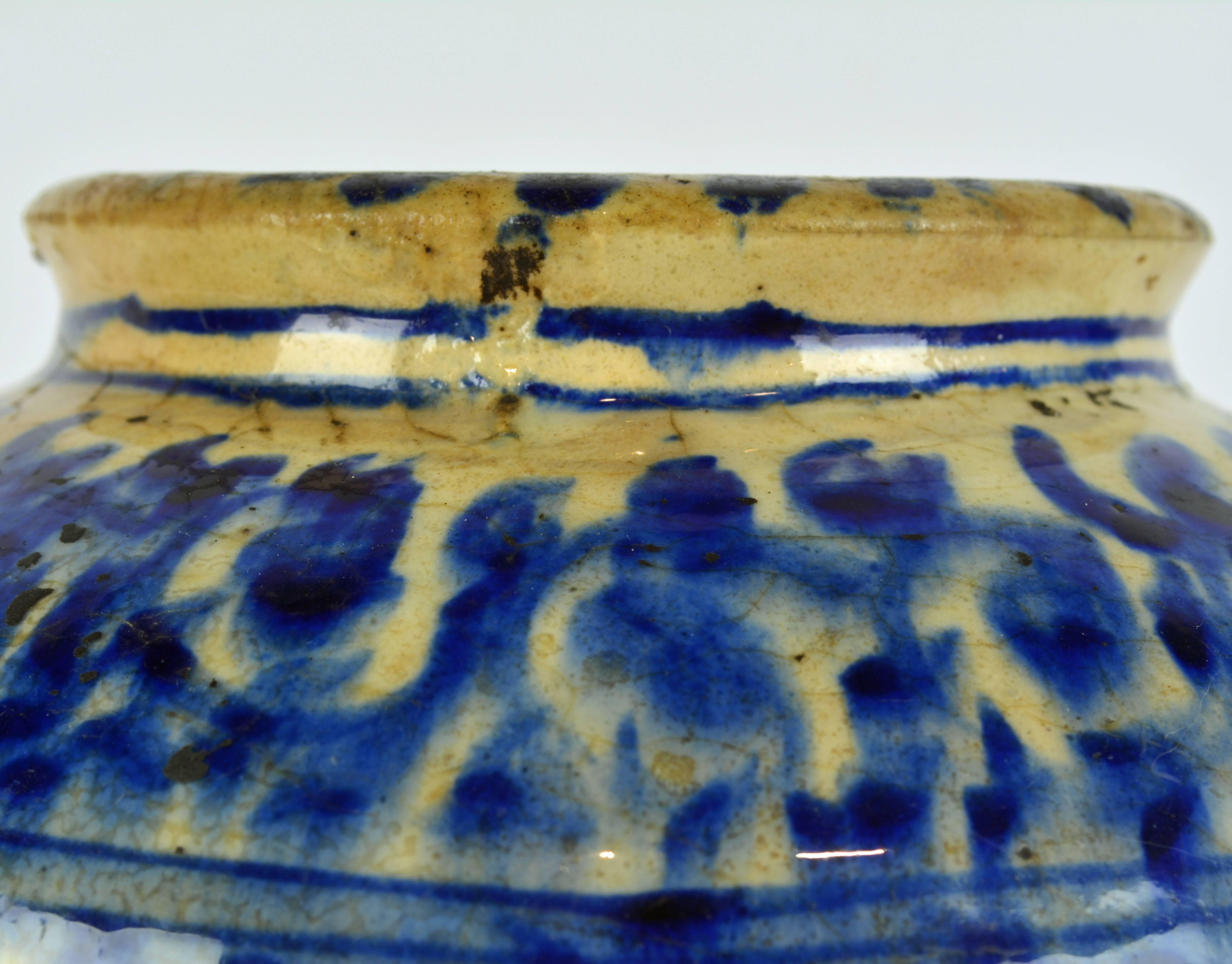 Rare Islamic Mamluk Period 16th Century Likely Syrian Blue and White Ceramic Jar In Fair Condition In Ft. Lauderdale, FL