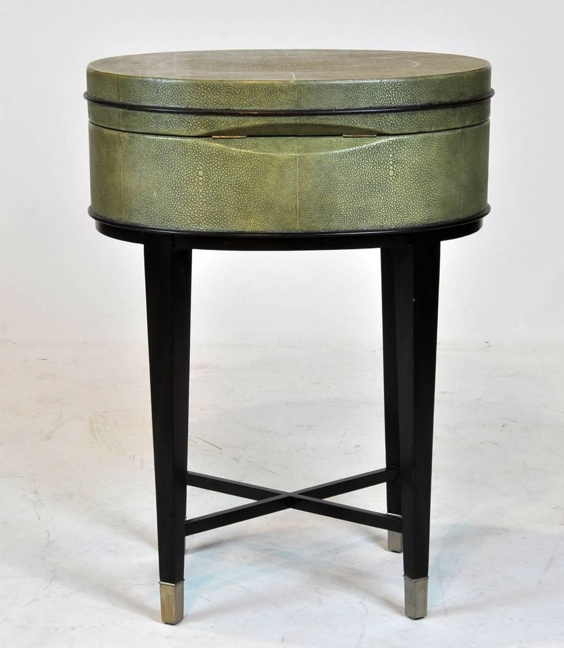 Mid-Century Modern Pair of Oval Shagreen Side Tables or Stands on Ebonized Bases