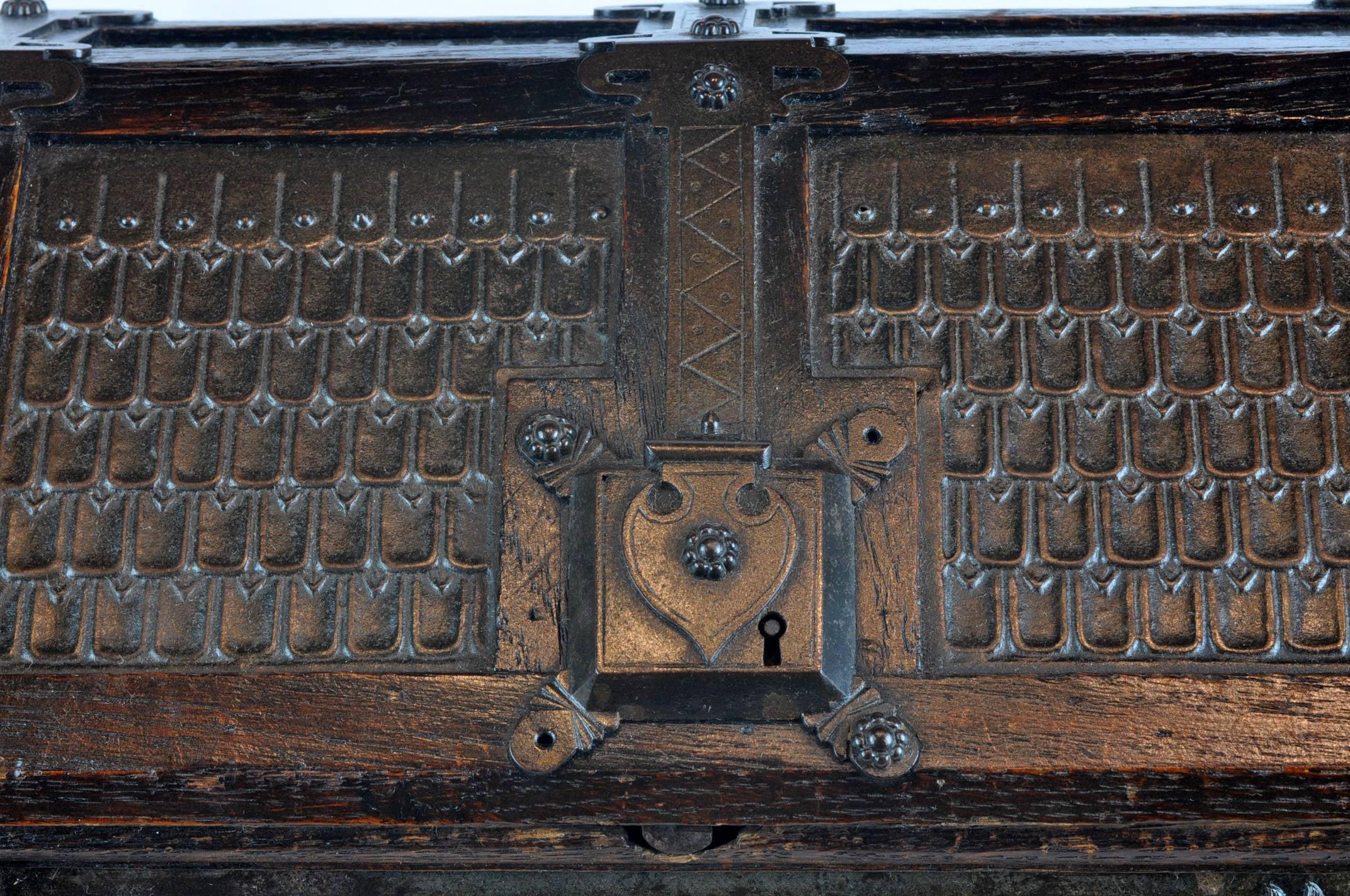 Architecturally Styled 19th Century Jewelry Casket 2