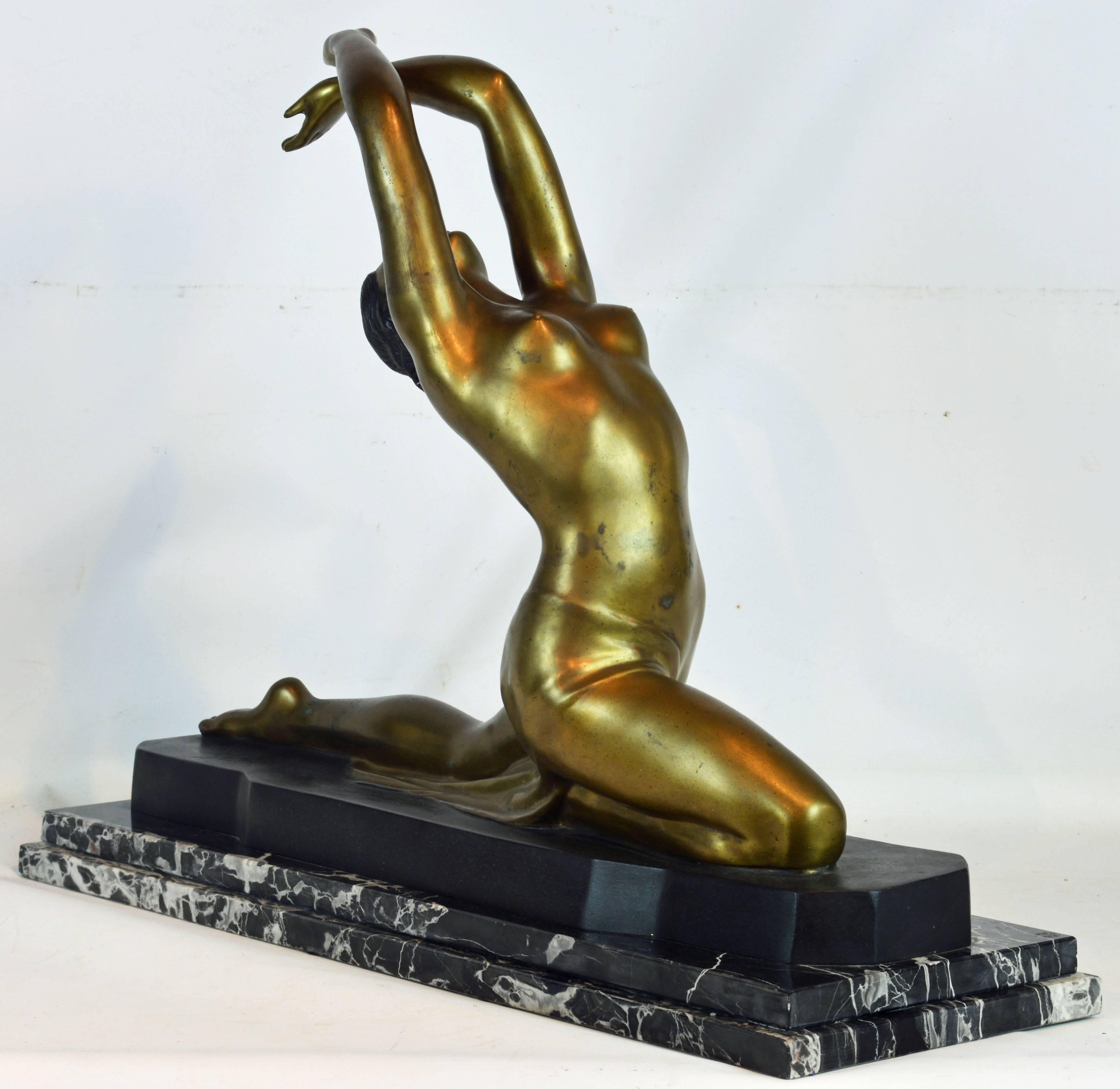 Art Deco Large French, Early 20th Century Bronze Statue of Nude Dancer by Dalbreuse