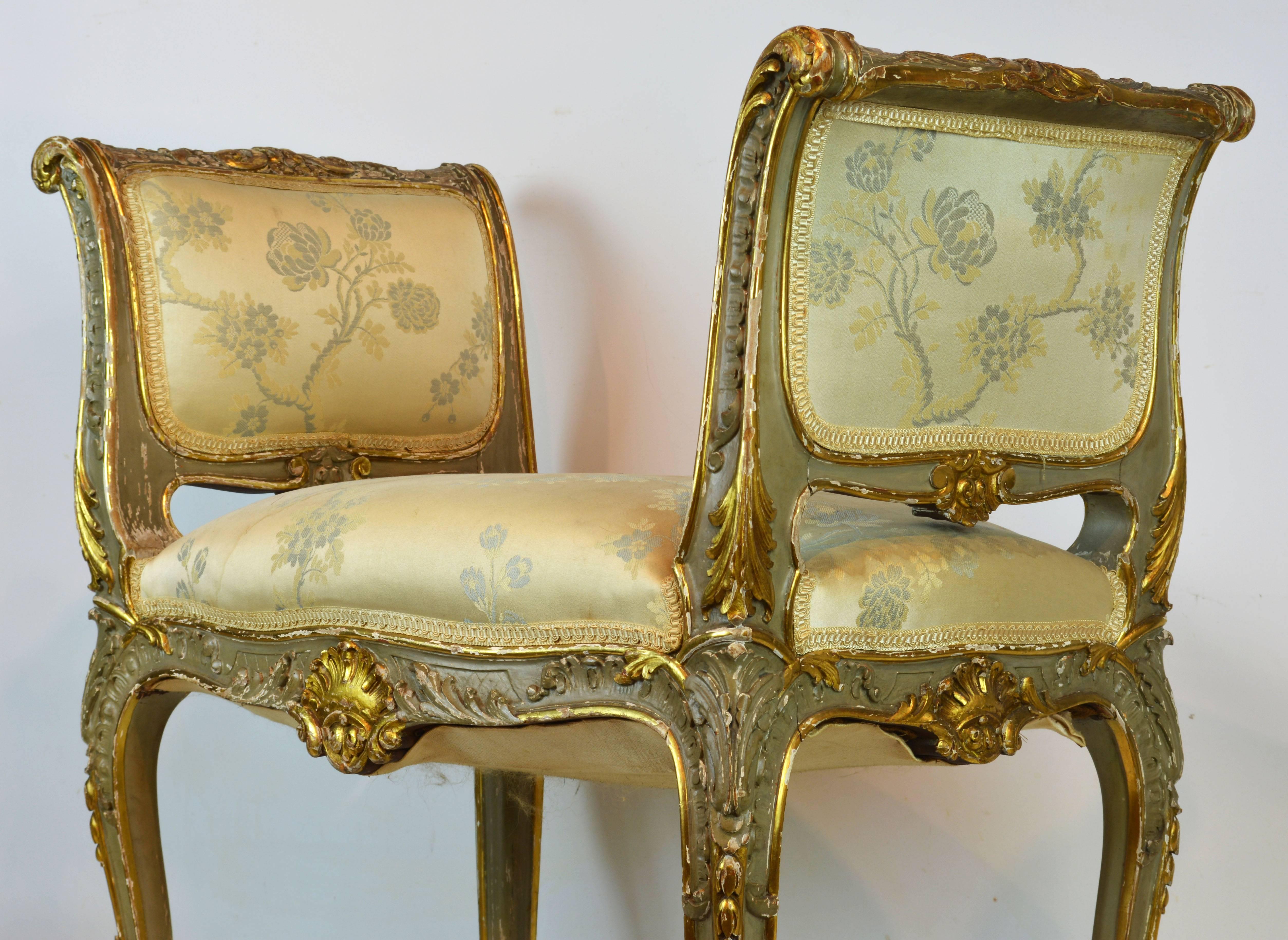 19th Century French Louis XV Style Carved Paint and Parcel-Gilt Window Bench In Good Condition In Ft. Lauderdale, FL