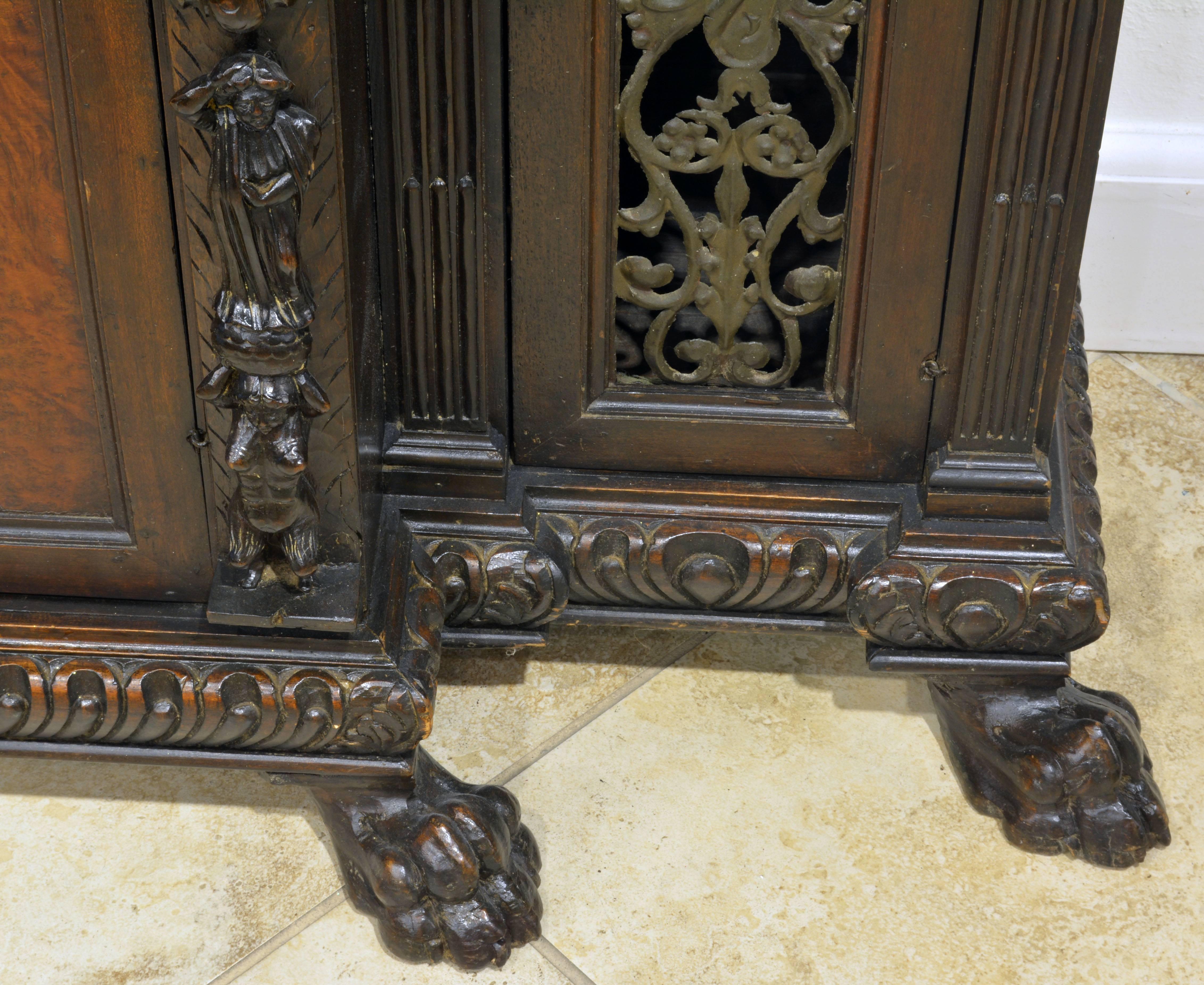 19th Century Italian Renaissance Style Two Part Carved Walnut 'Stipo a Bambocci' 3