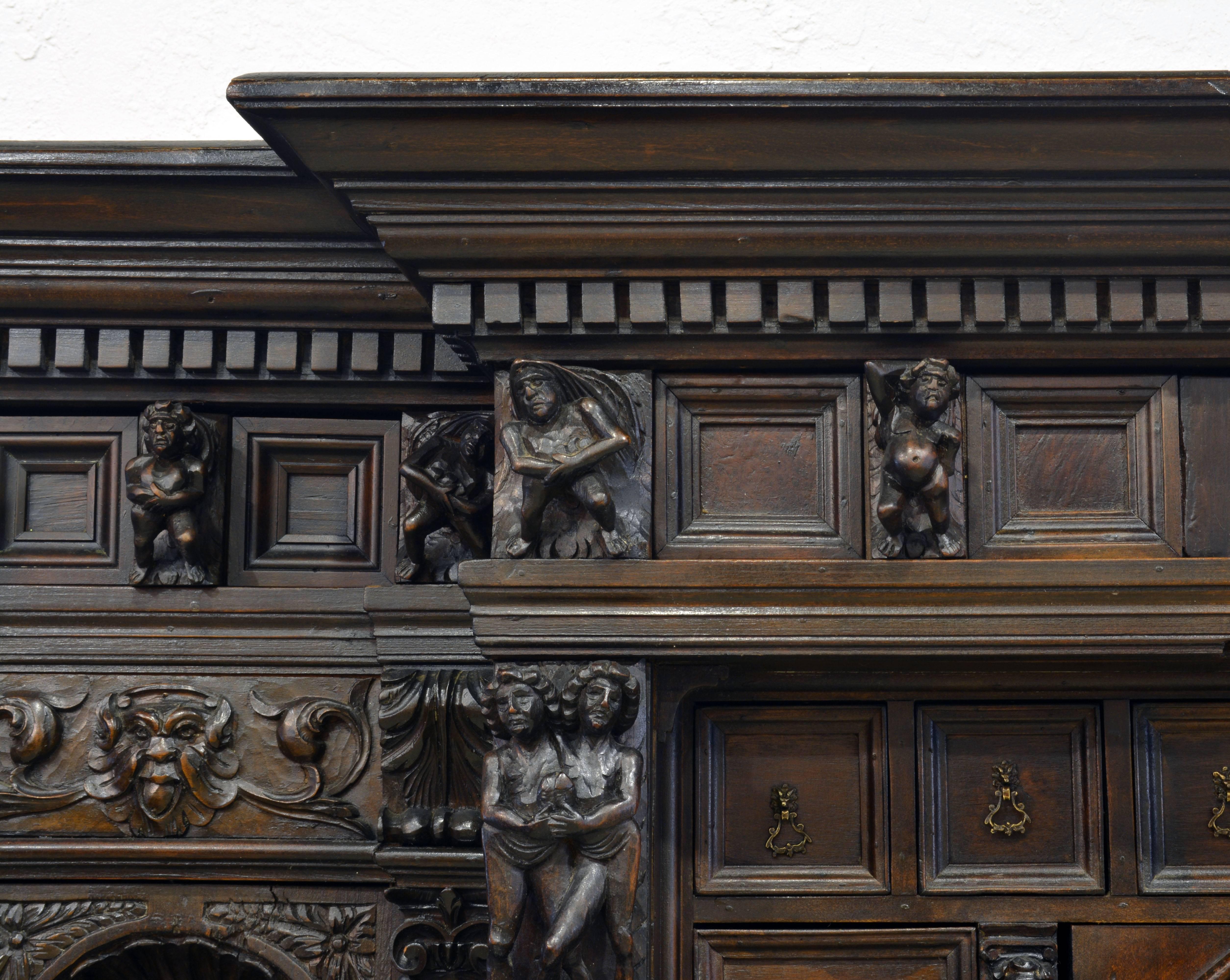 19th Century Italian Renaissance Style Two Part Carved Walnut 'Stipo a Bambocci' In Good Condition In Ft. Lauderdale, FL