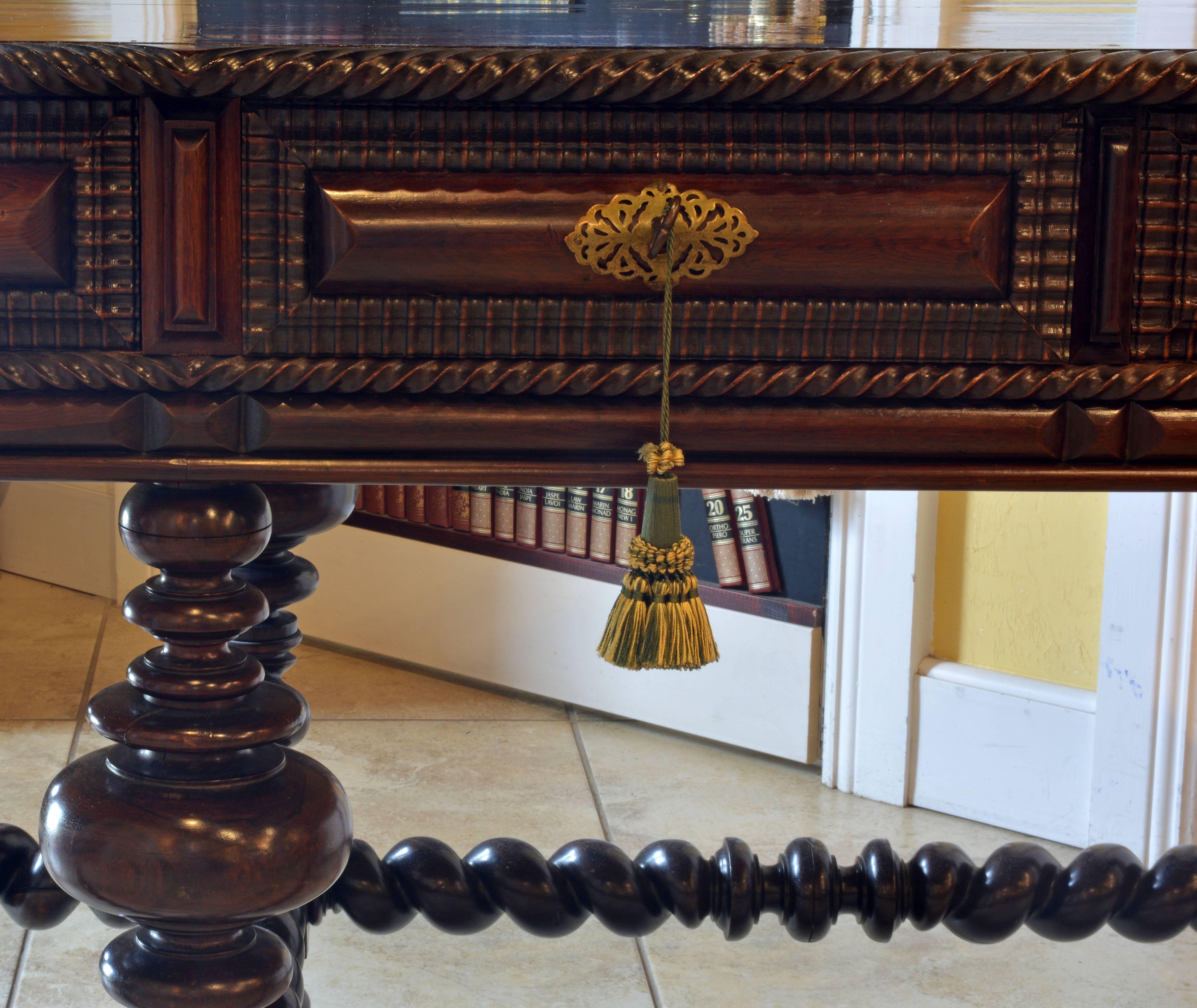 19th Century Eight-Drawer Portuguese Baroque Style Rosewood Library Hall Table In Good Condition In Ft. Lauderdale, FL