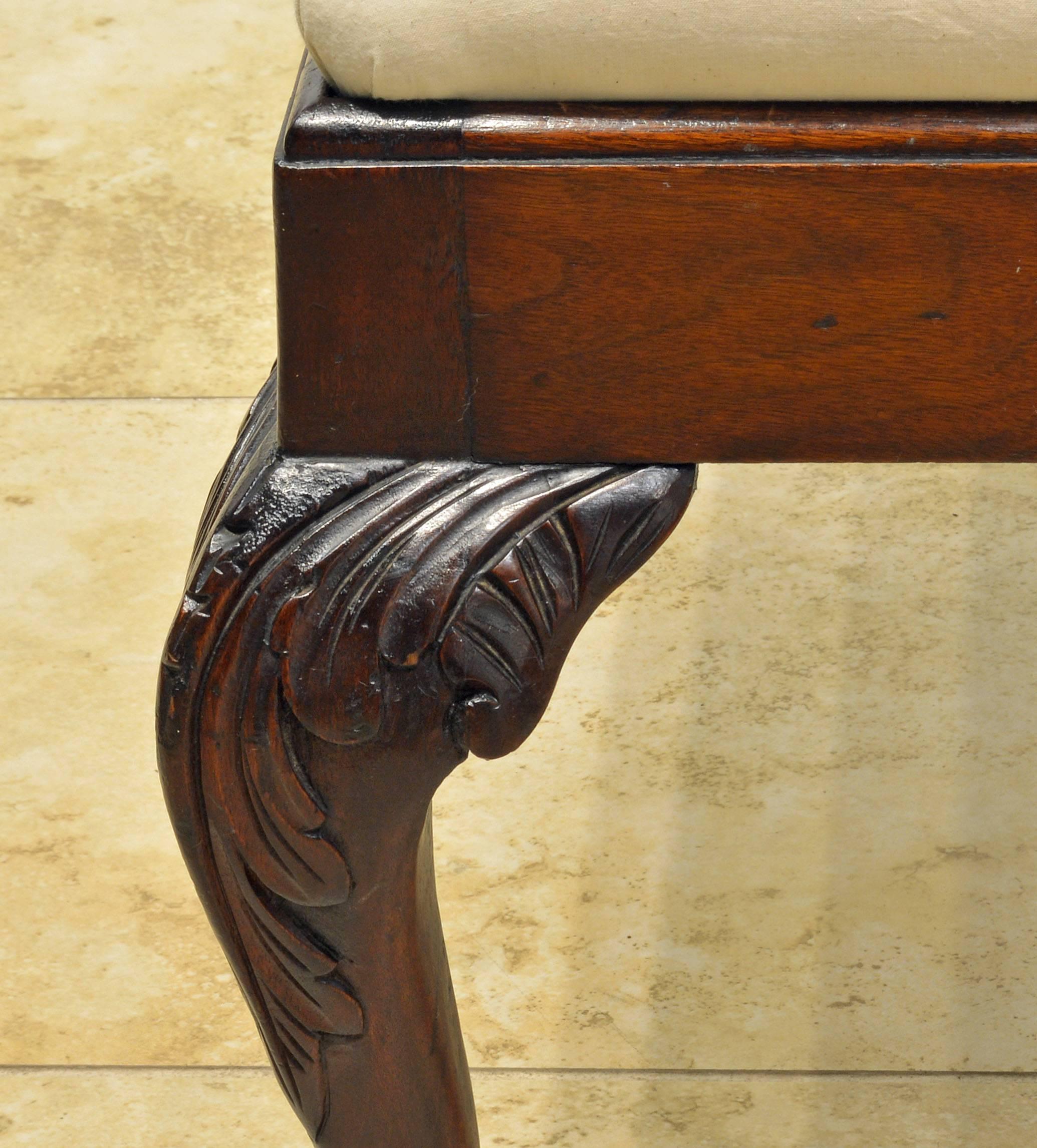 Attractive 19th Century Chippendale Style Mahogany Bench with Claw and Ball Feet In Good Condition In Ft. Lauderdale, FL