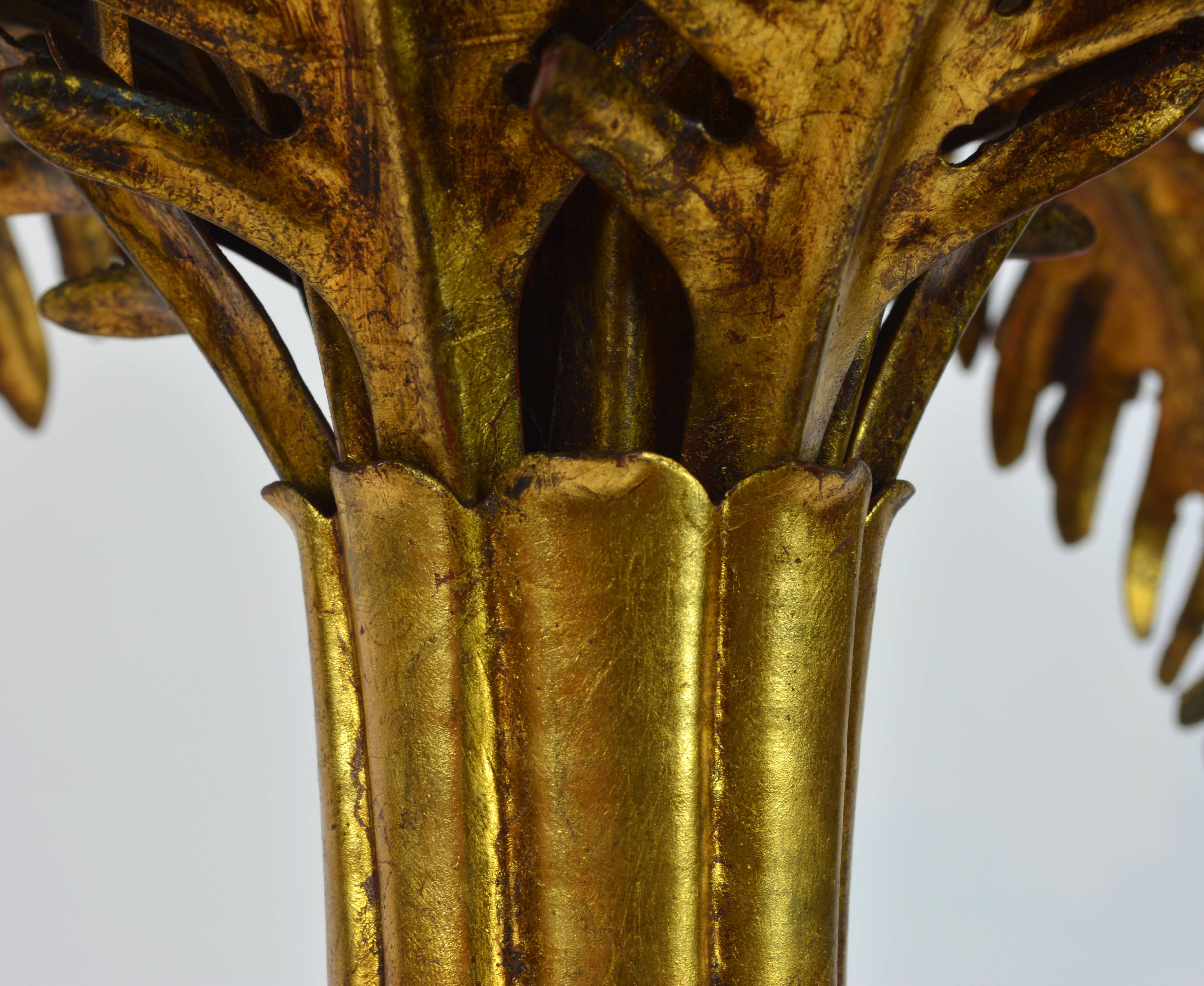 Mid-Century Hollywood Regency Style Gilt Tole Palm Design Table Lamp 2