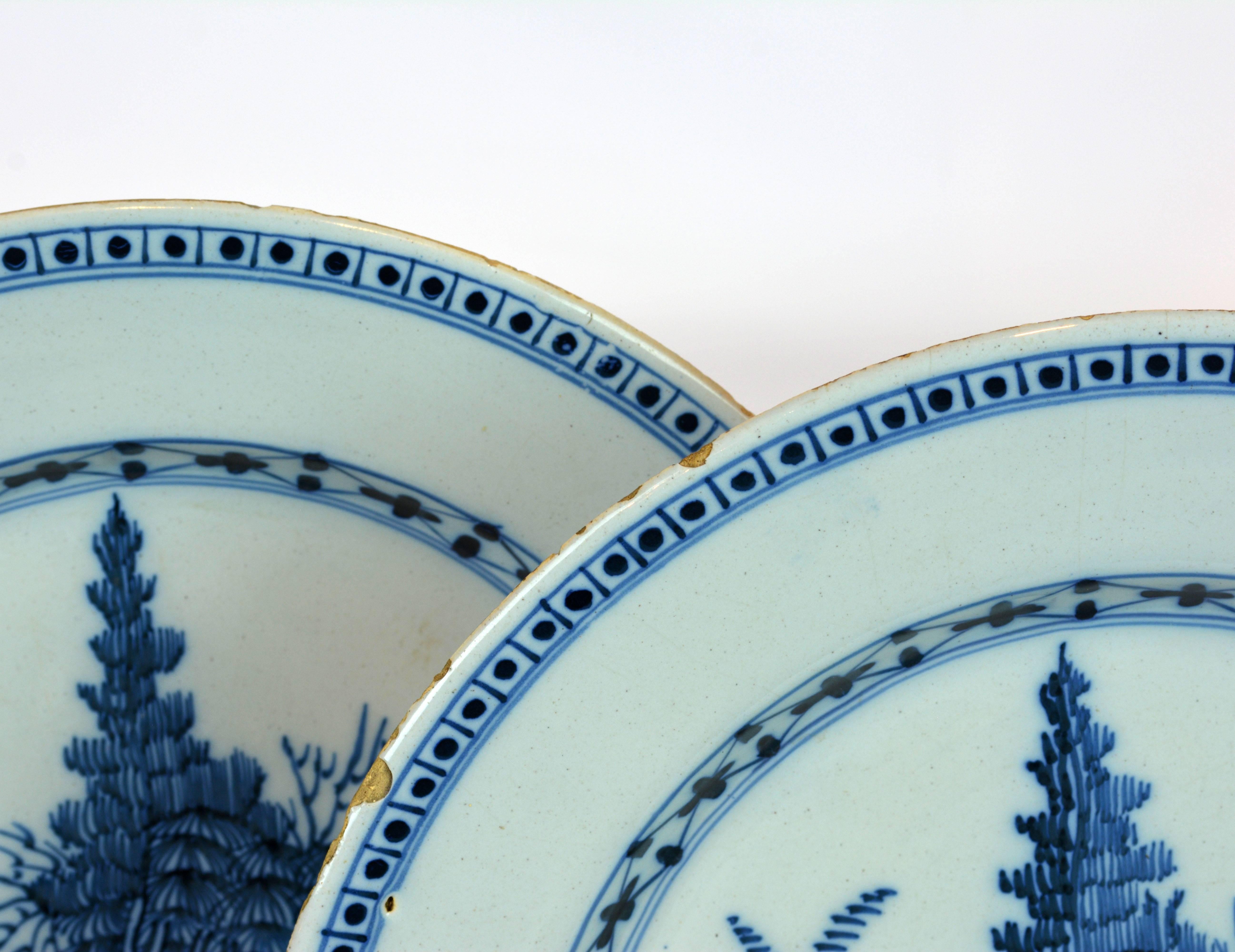 Chinoiserie Pair of 18th Century English Delft Blue and White Plates in the Chinese Taste